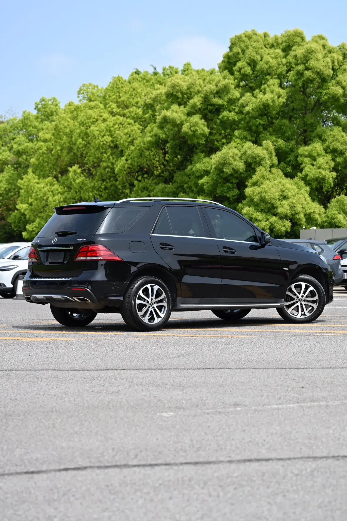 Mercedes-Benz GLE (Imported)