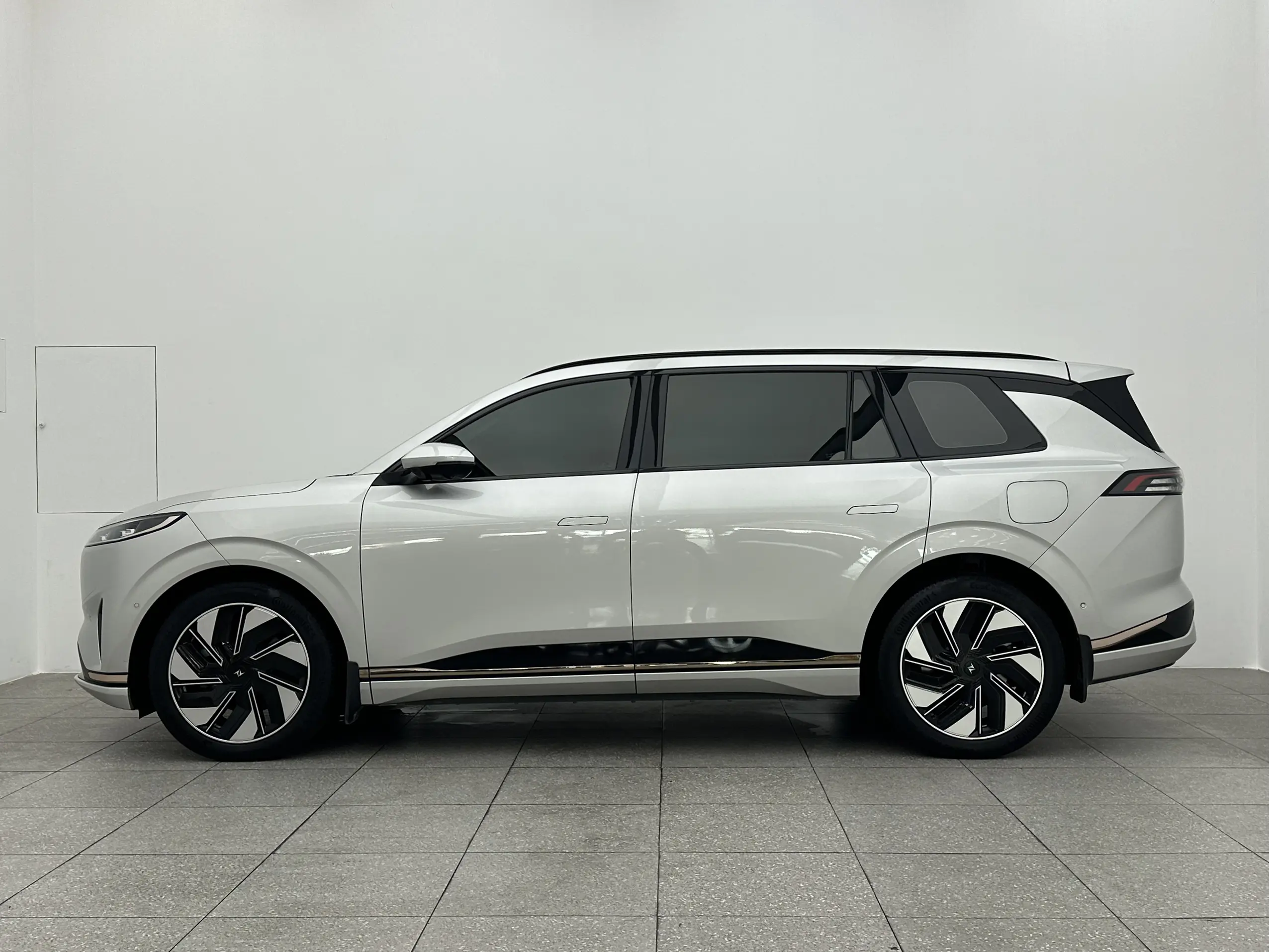 Dongfeng Yipai 008