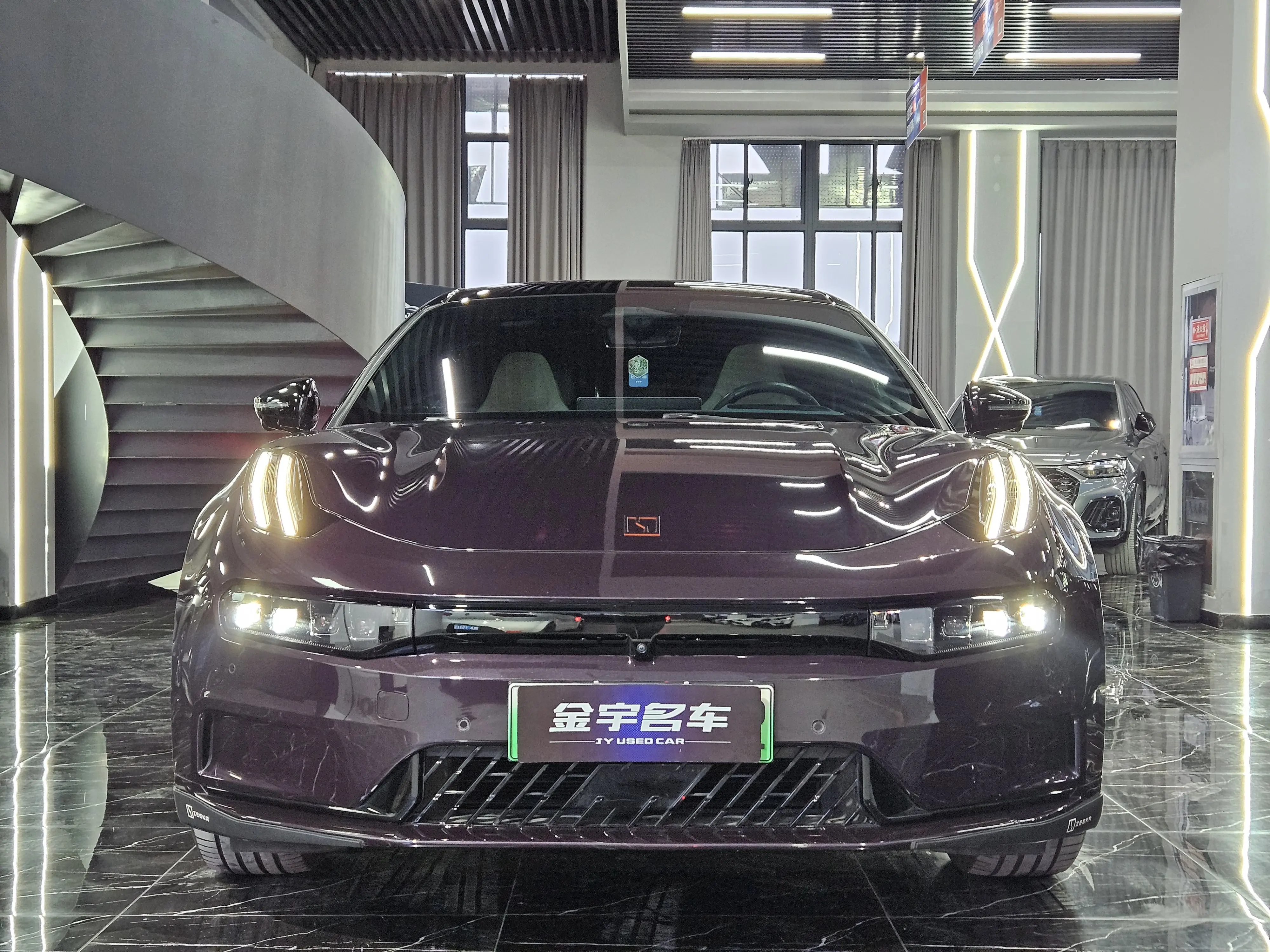 ZEEKR 001