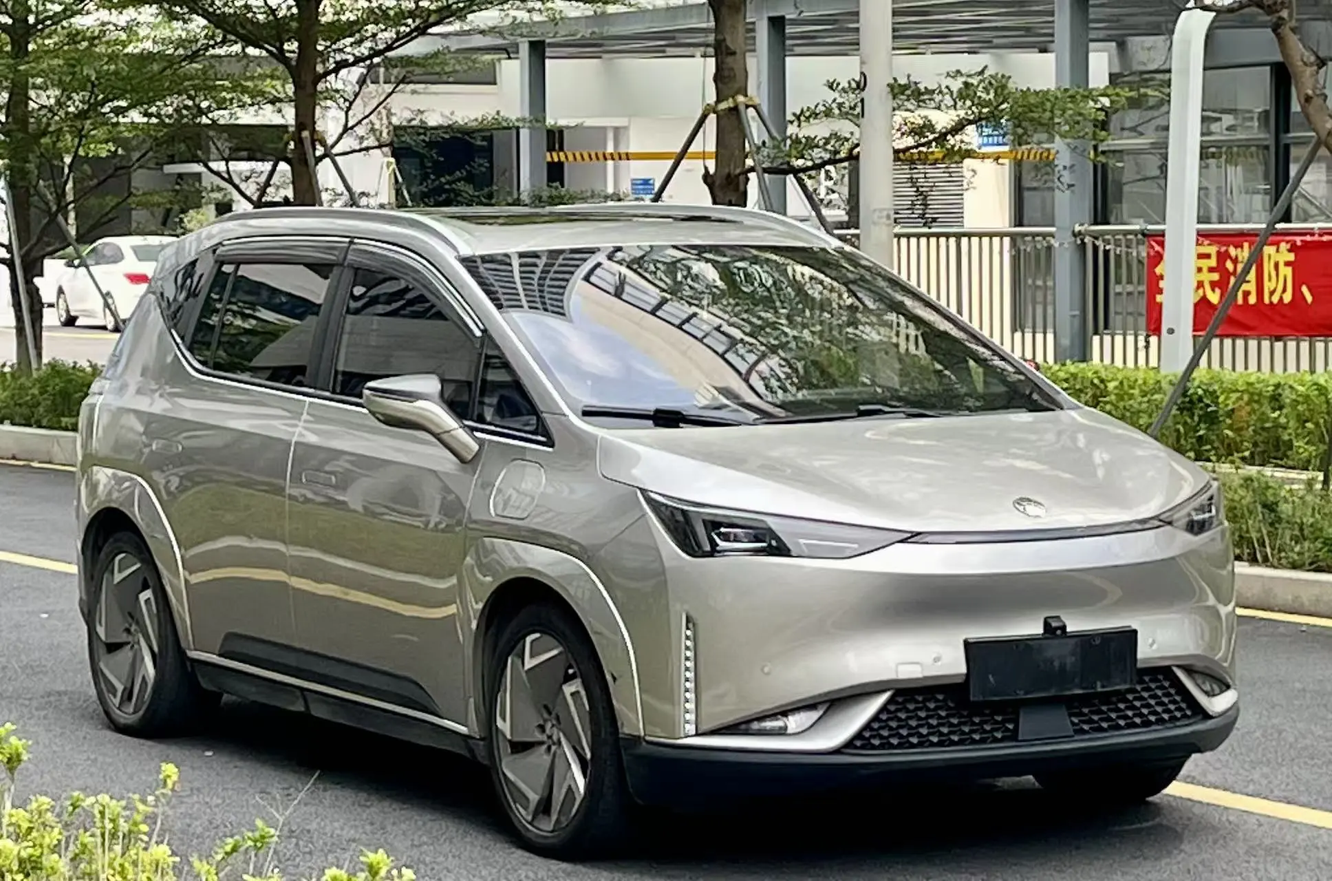 HYCAN Hechuang Z03