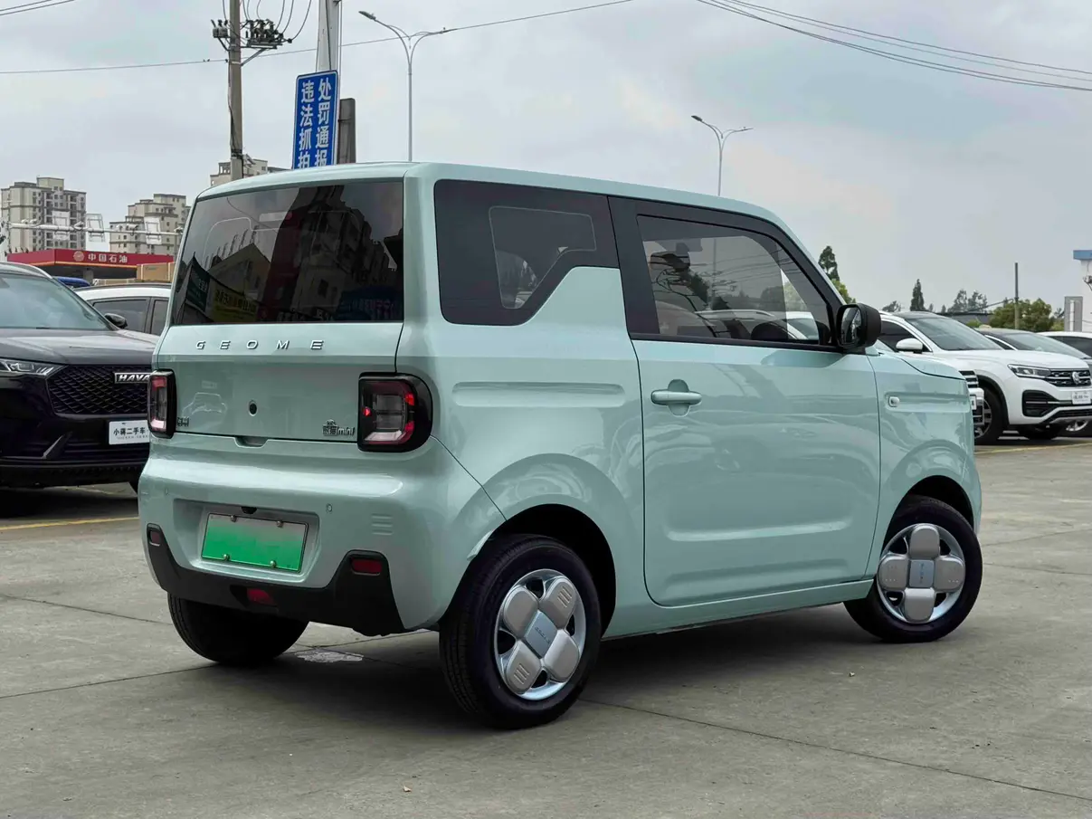 Geely Panda