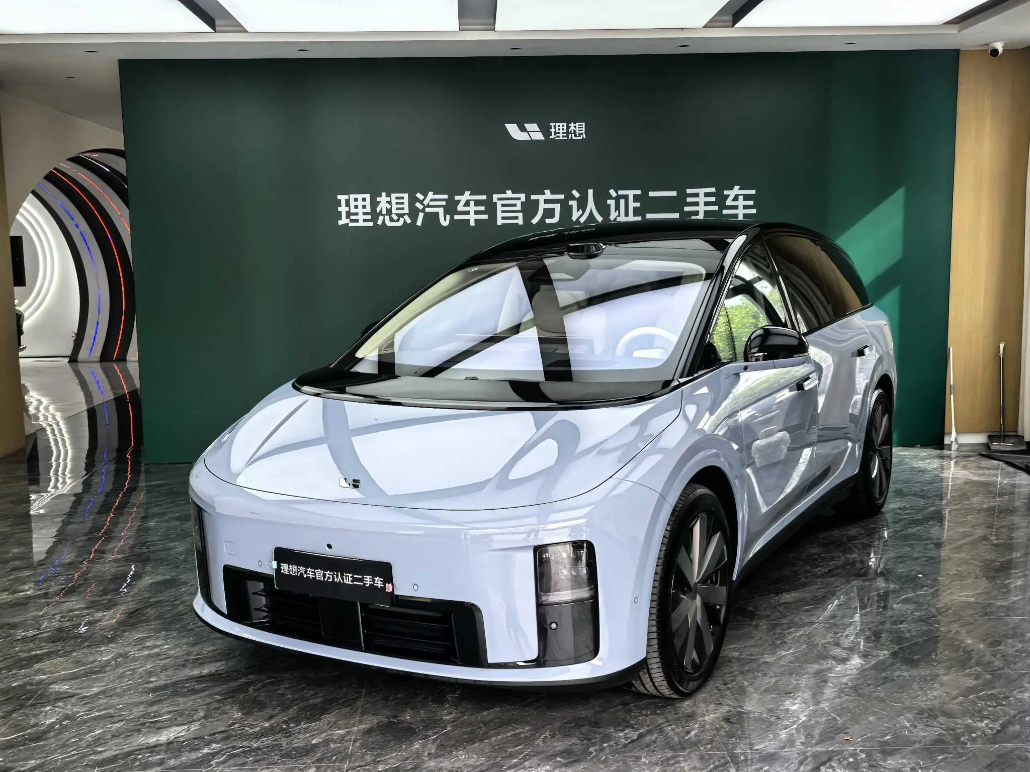 Li Ideal i8