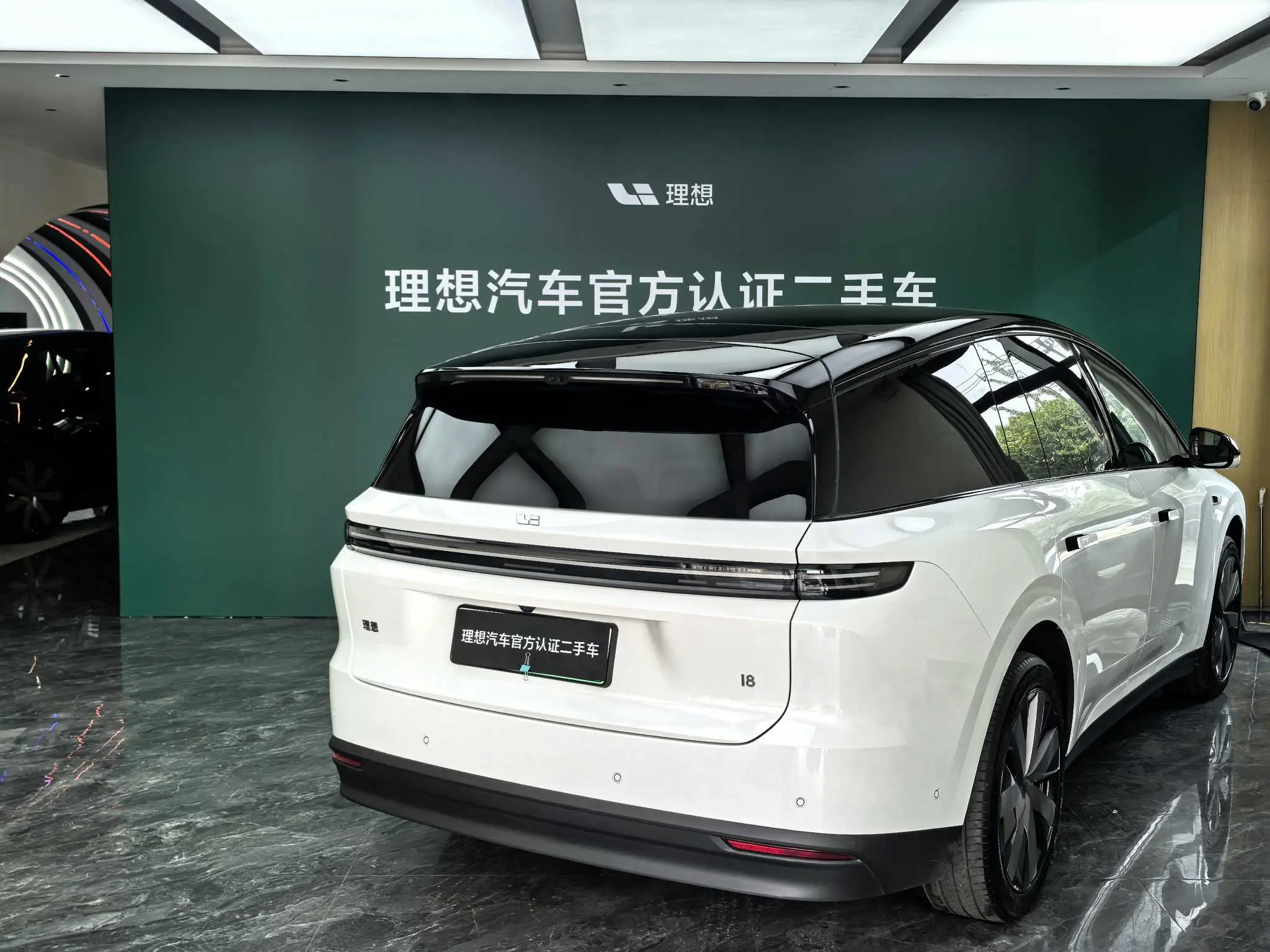 Li Ideal i8