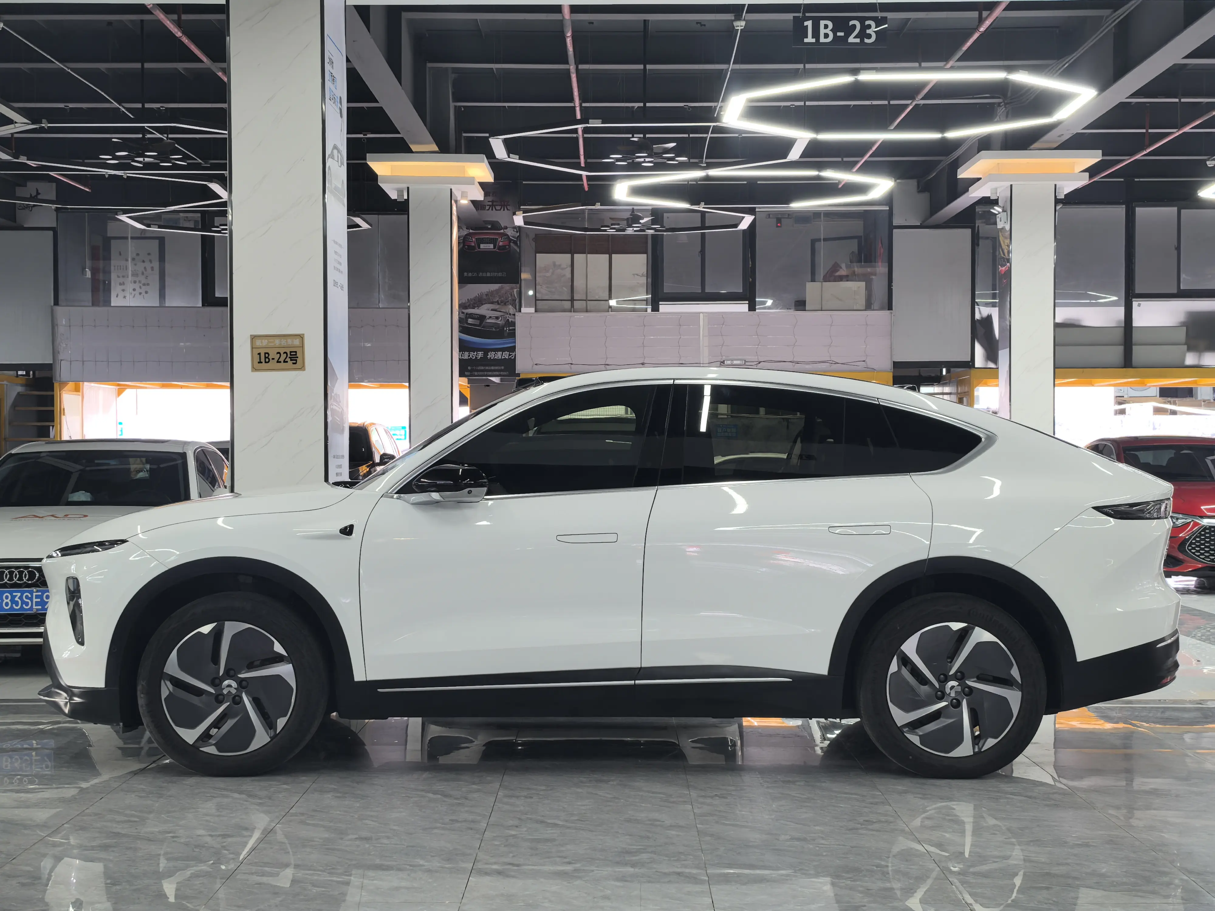 NIO EC7