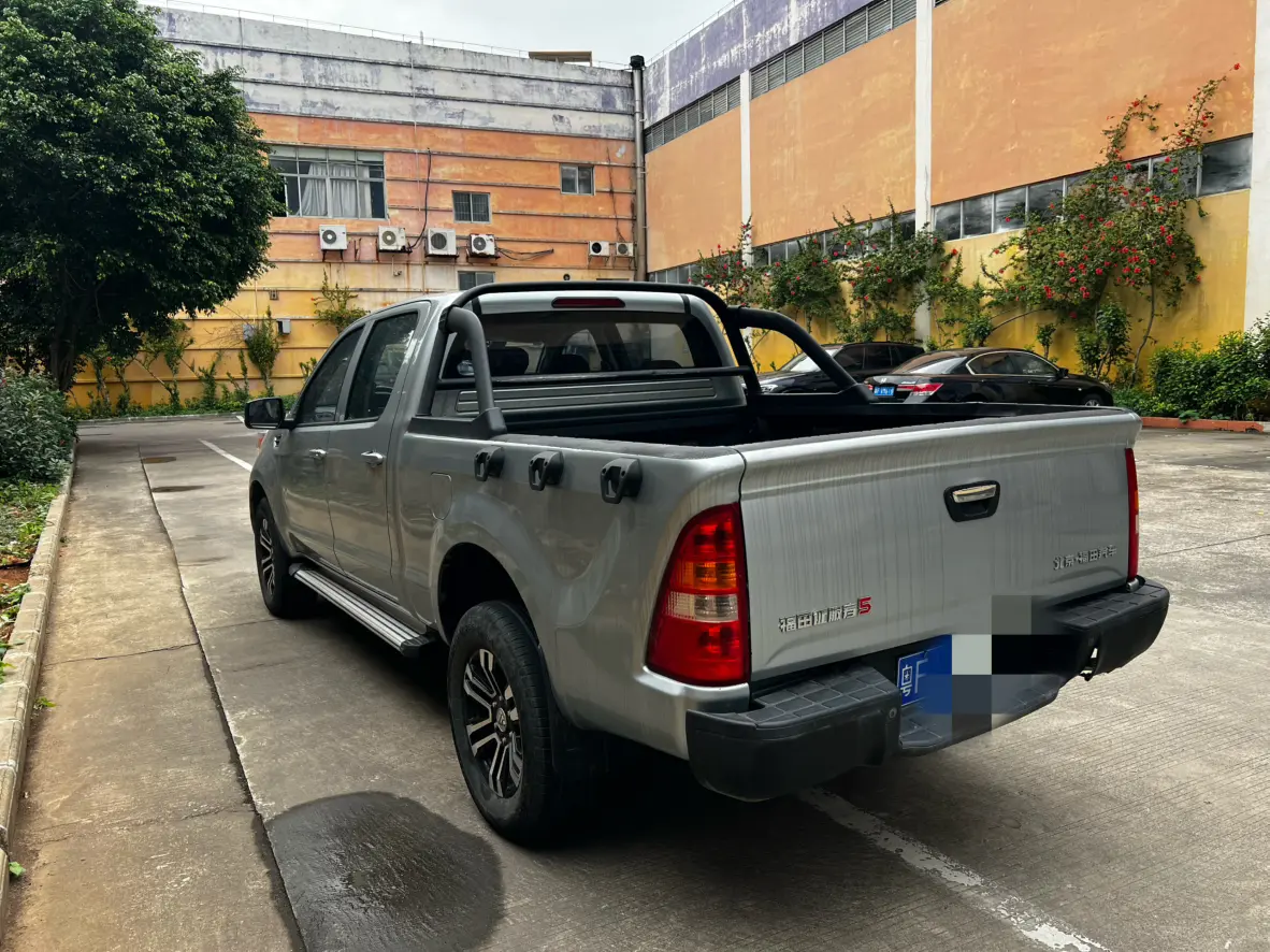 Foton Conqueror 5