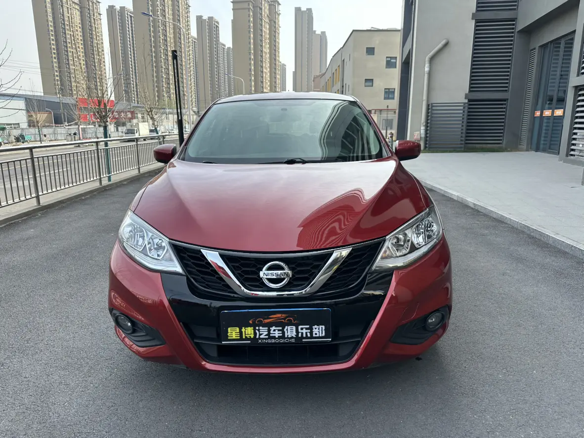 Nissan Tiida