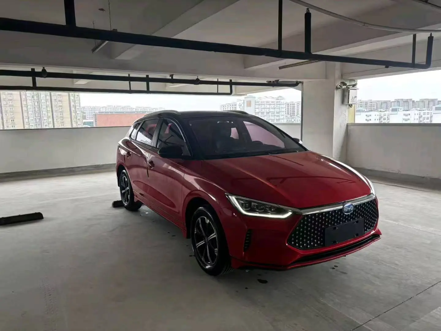BYD e2