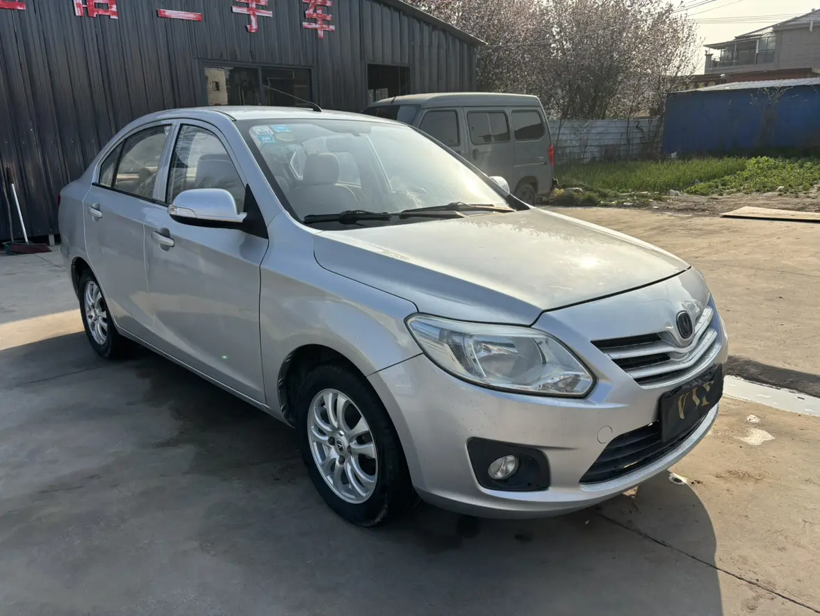 Changan Yuexiang V3