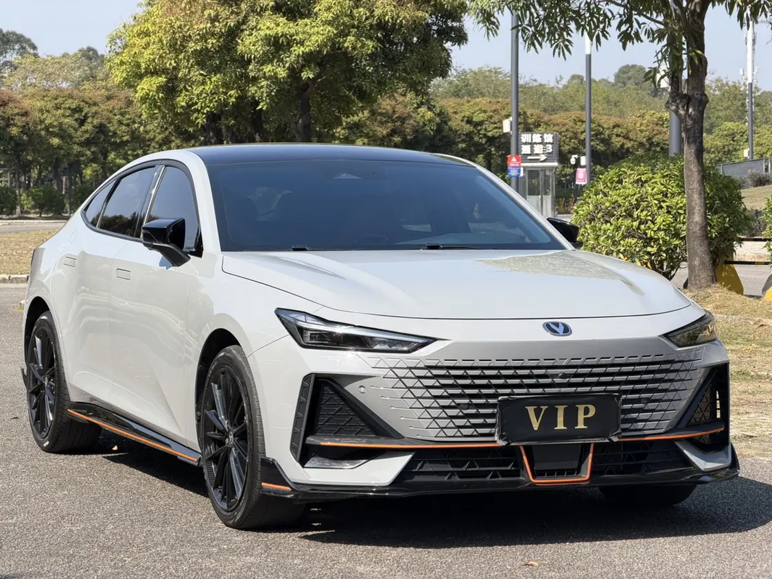 Changan UNI-V