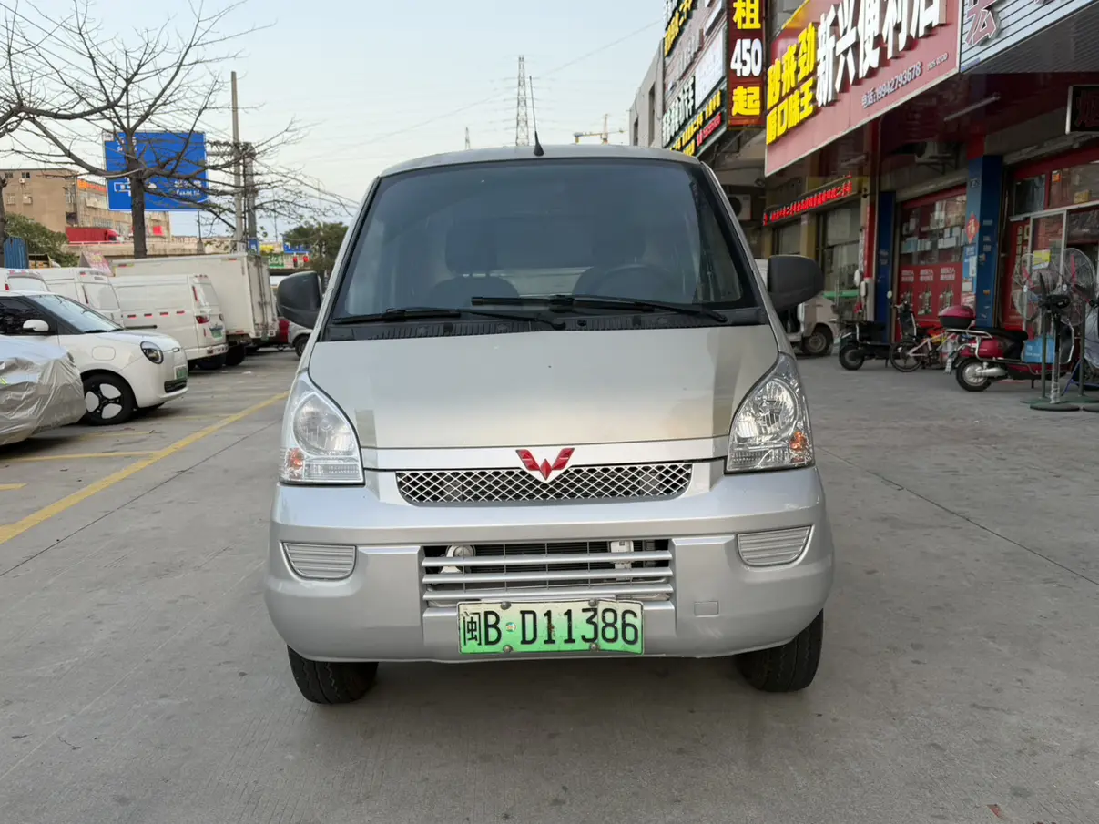 Wuling Rongguang EV