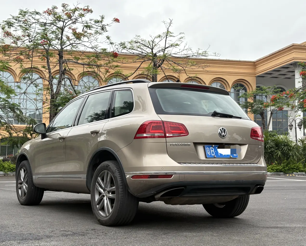 Volkswagen Touareg