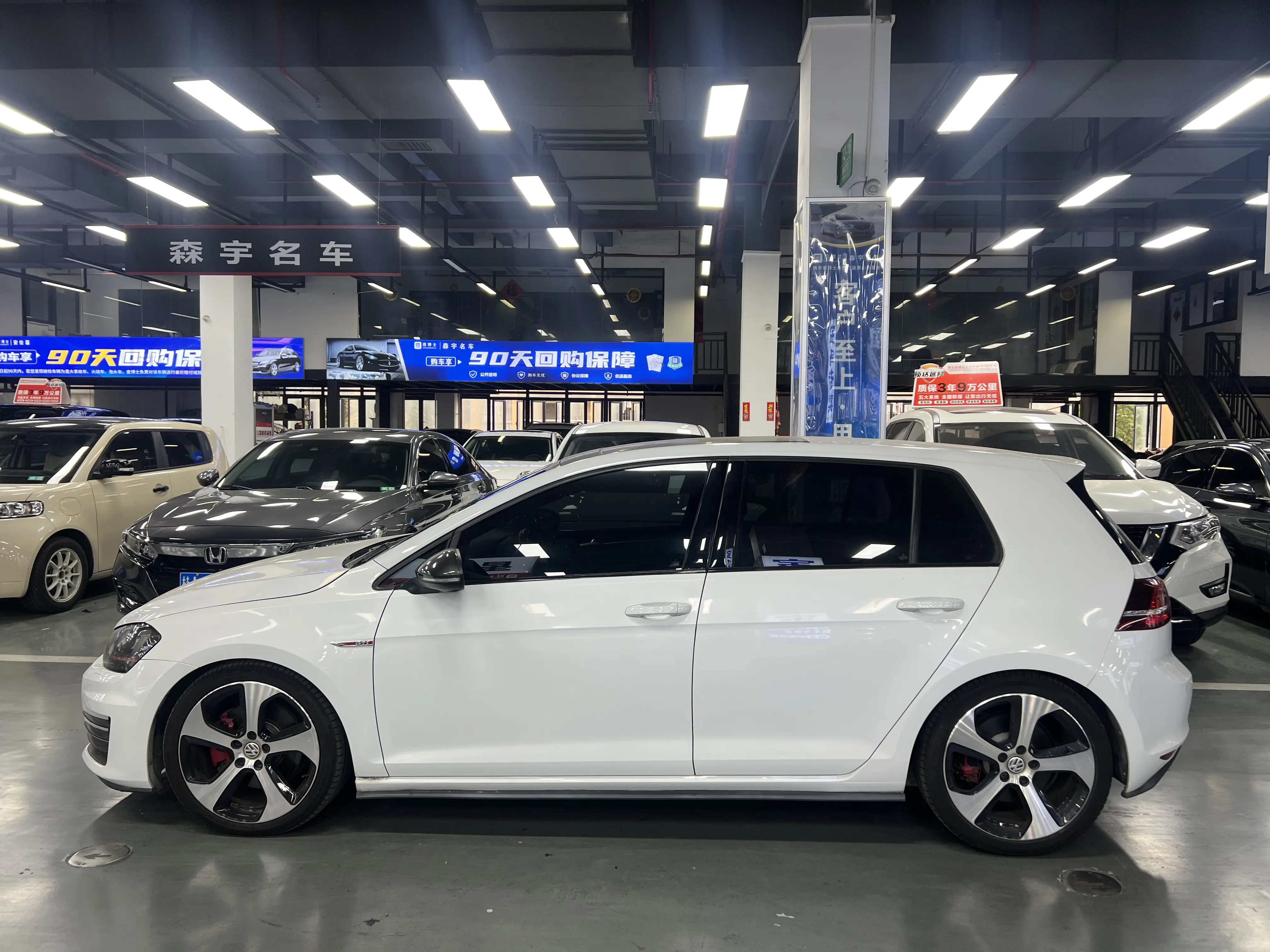 Volkswagen Golf GTI