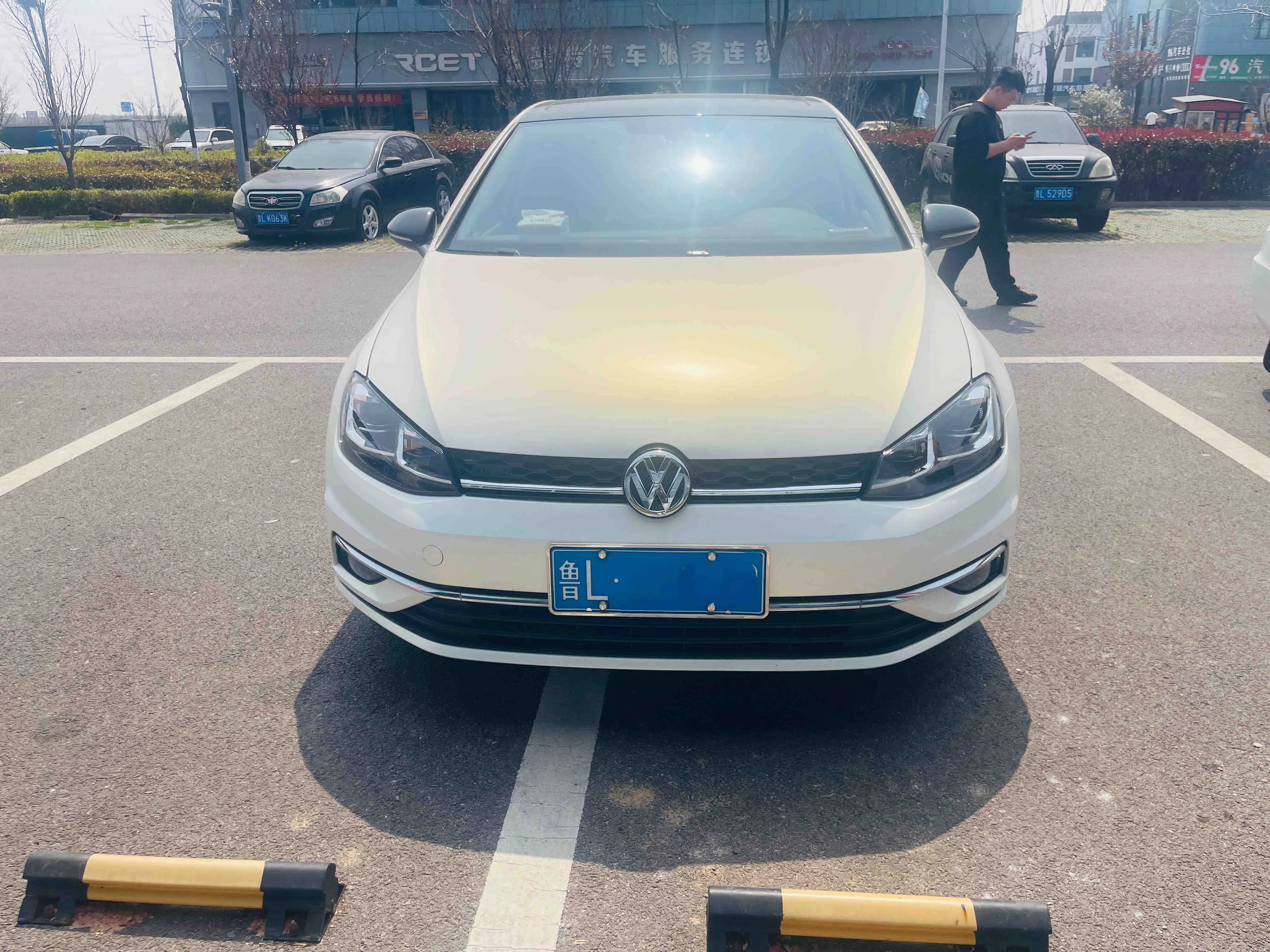 Volkswagen Golf