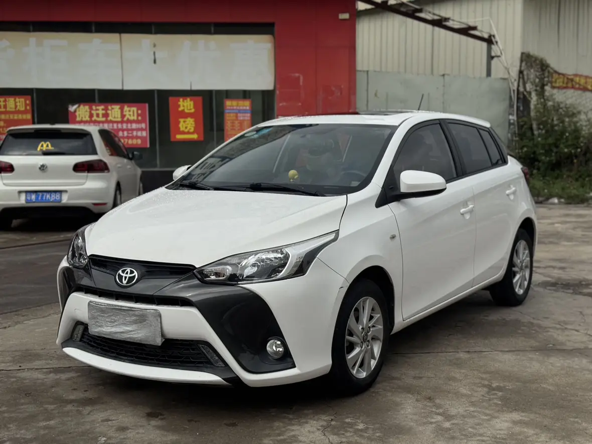 Toyota Yaris L