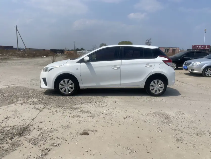 Toyota Yaris L