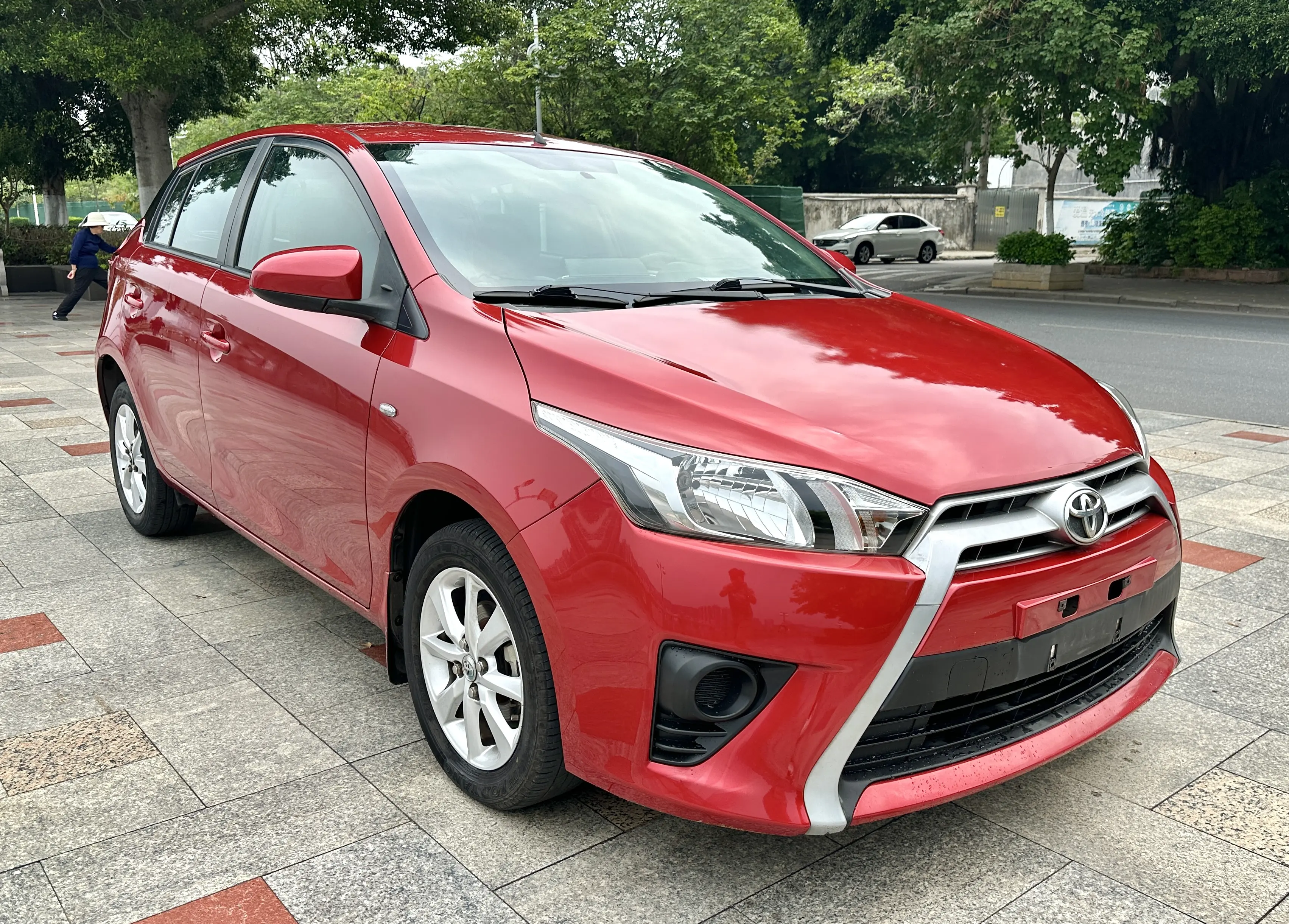 Toyota Yaris L