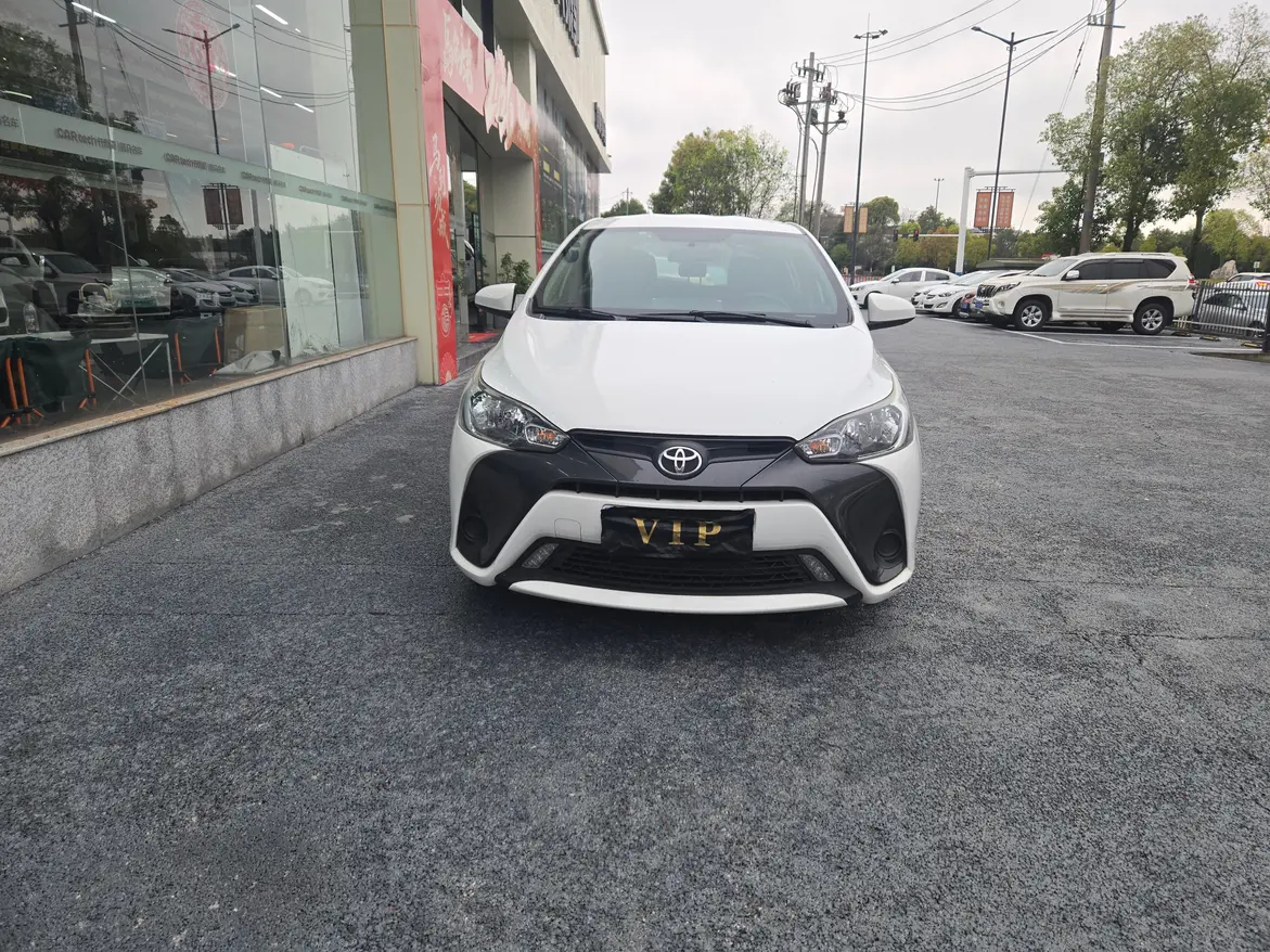 Toyota Yaris L