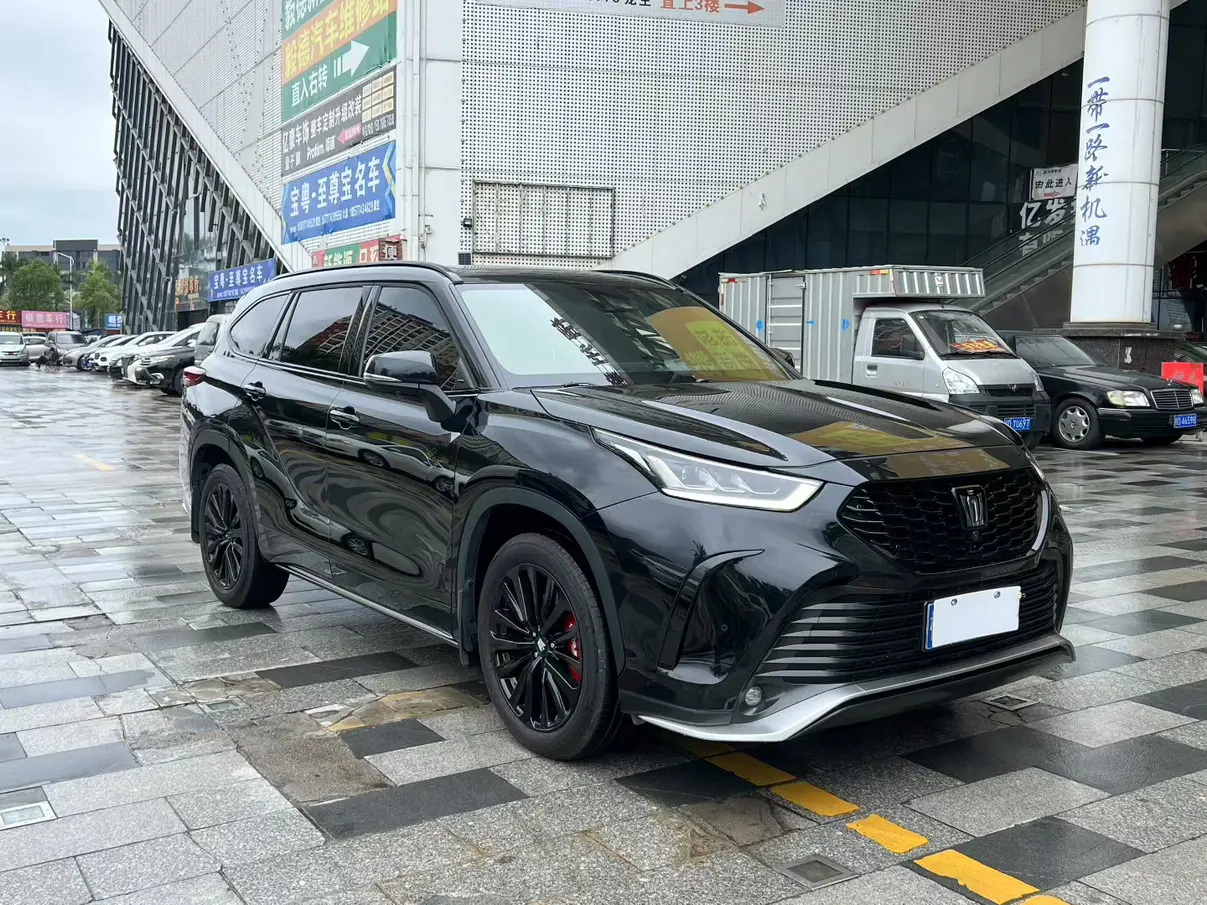 Toyota Crown Kluger