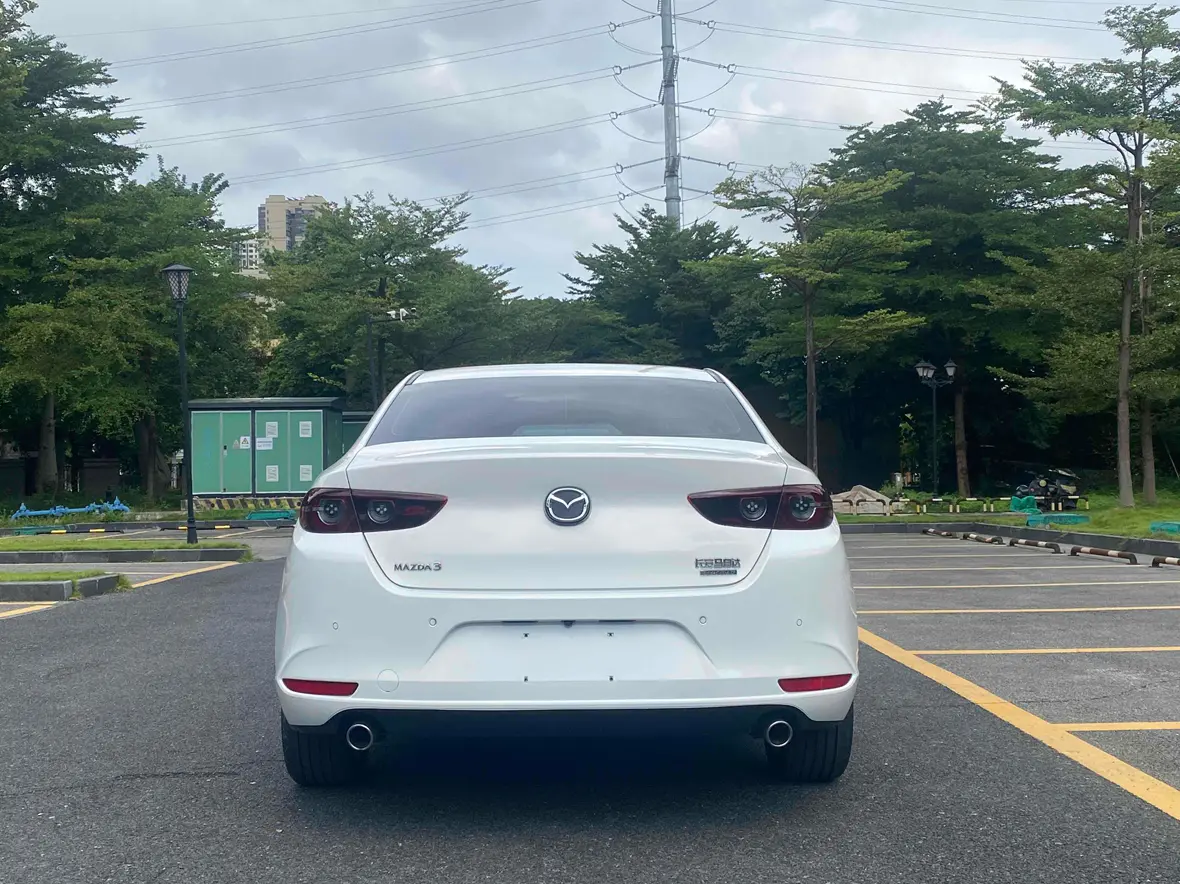 Mazda Axela