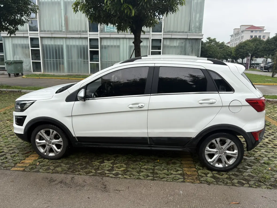 BAIC New Energy EX