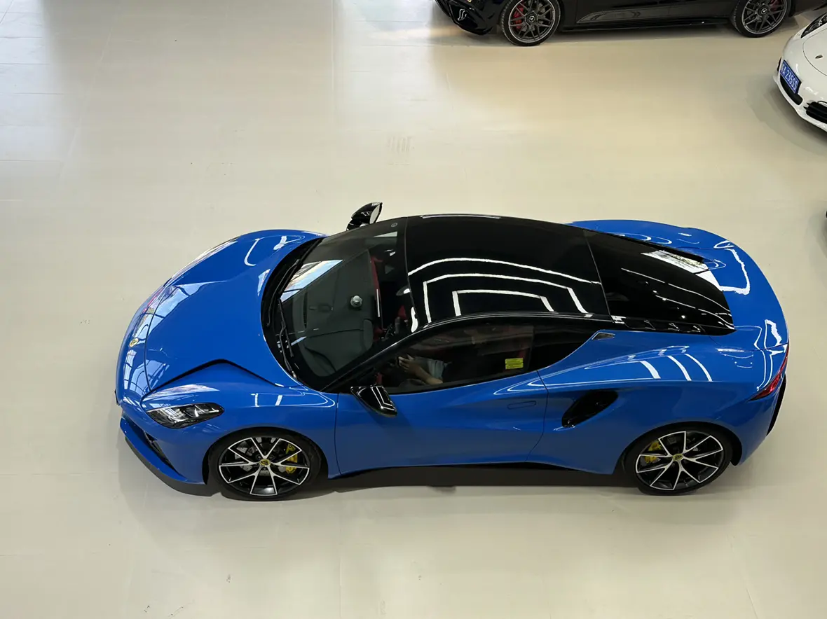 Lotus Emira