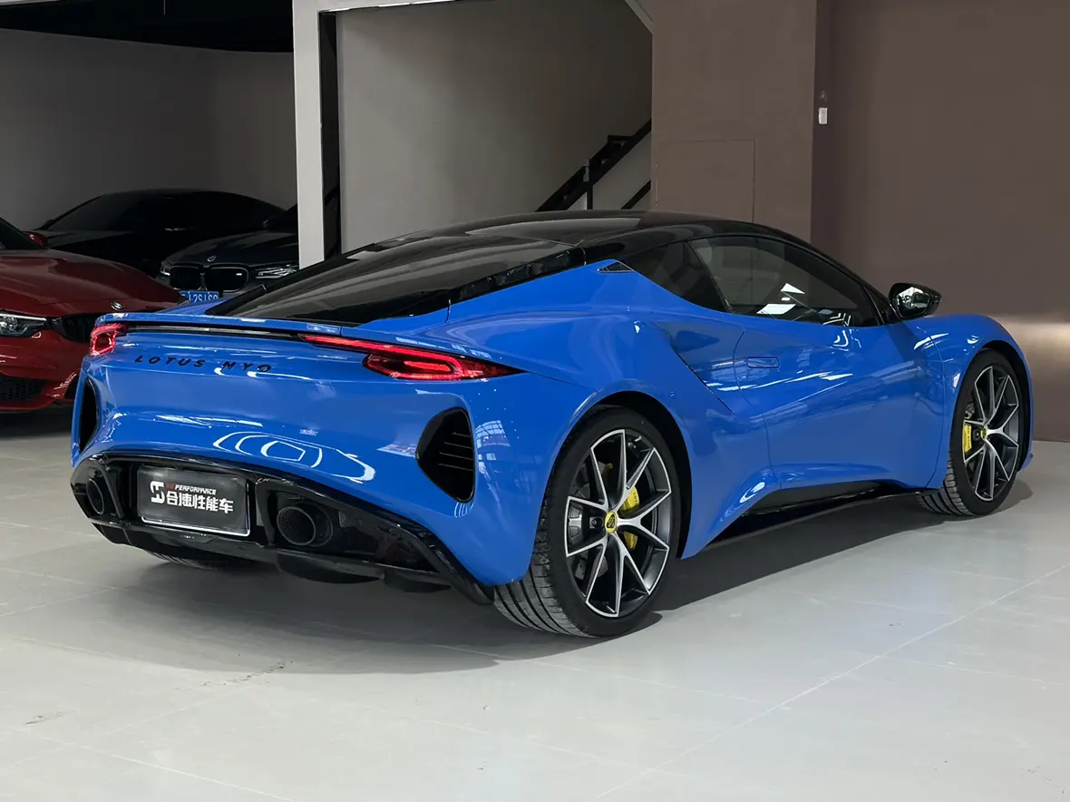 Lotus Emira