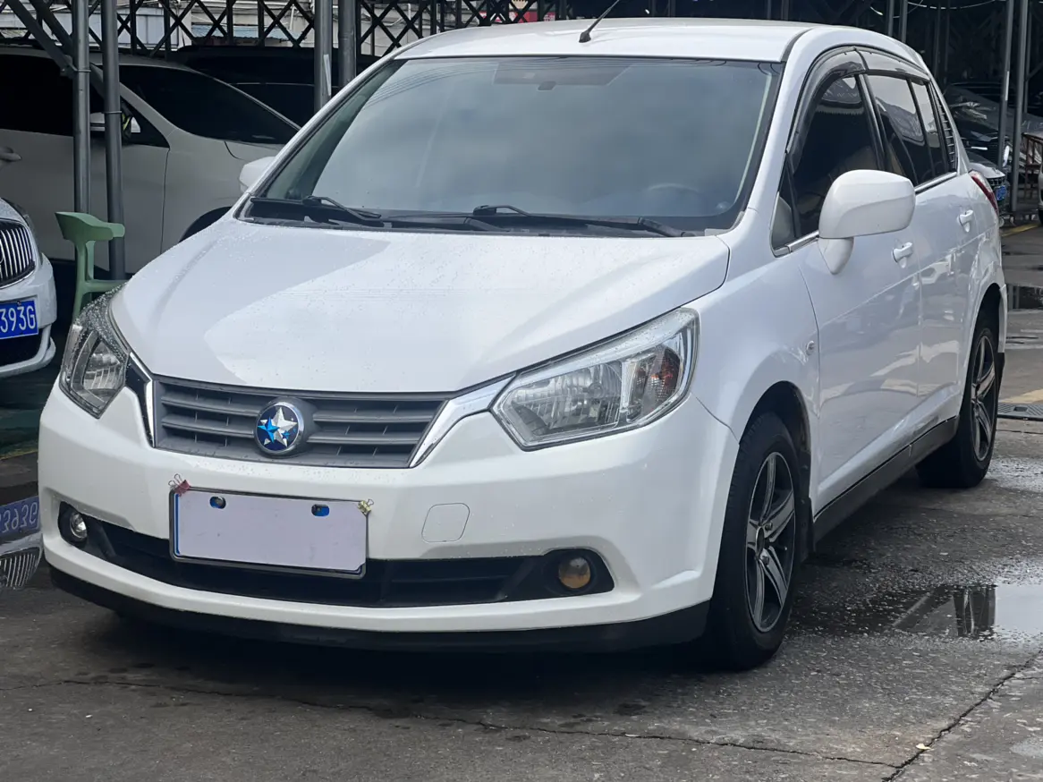 Kai Chen Venucia R50