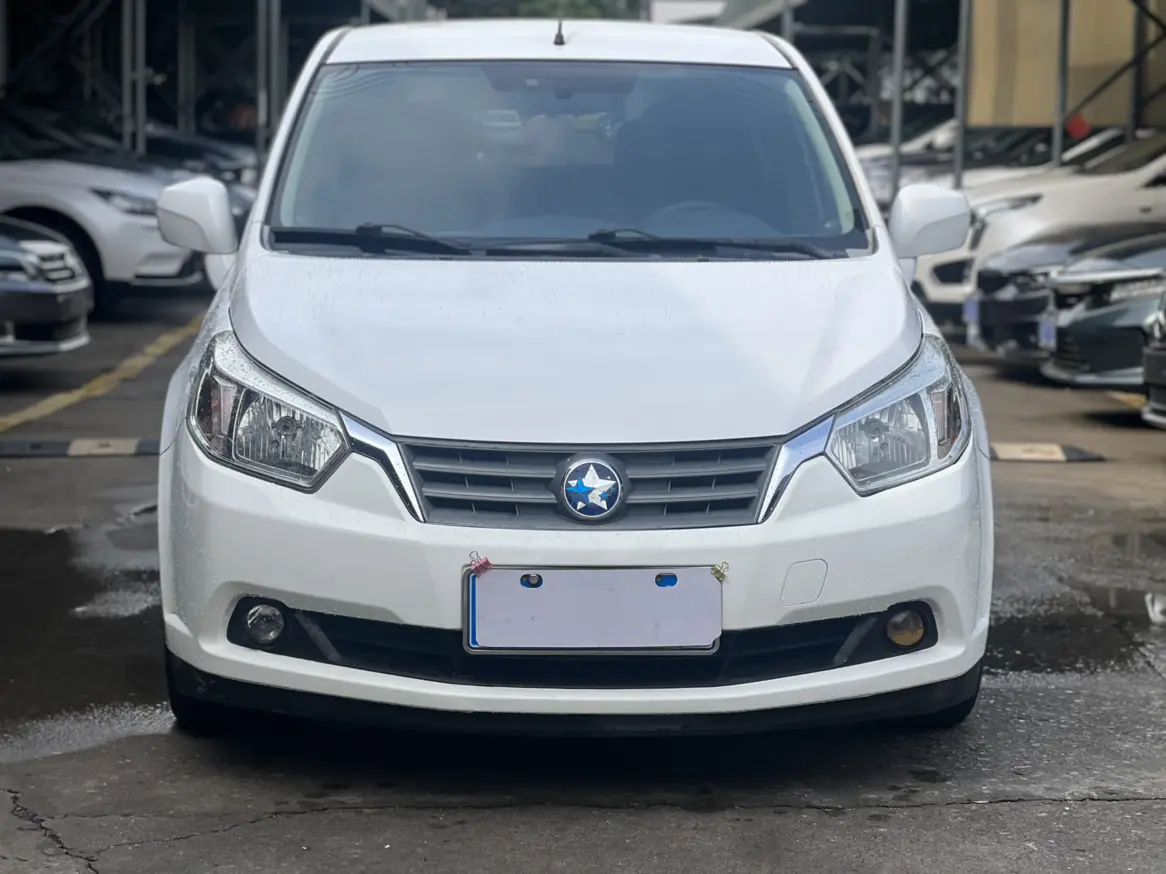 Kai Chen Venucia R50