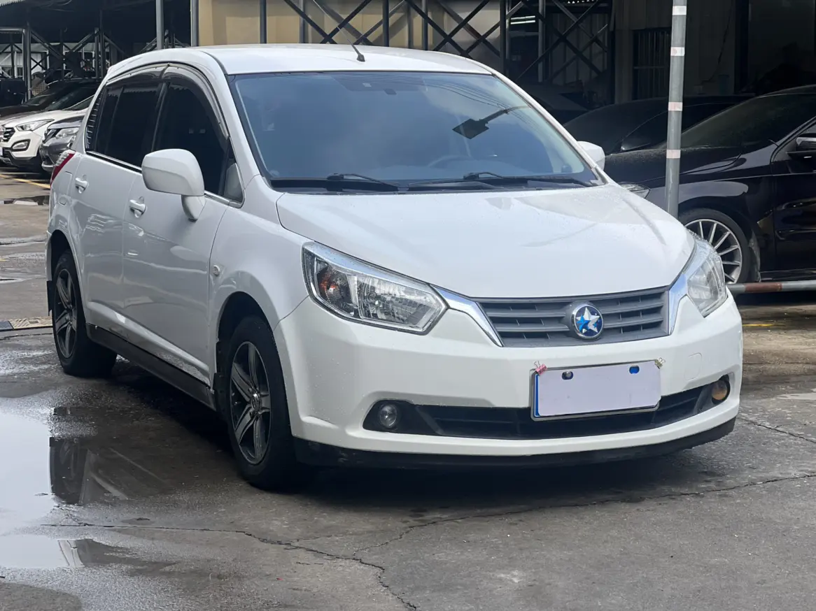 Kai Chen Venucia R50