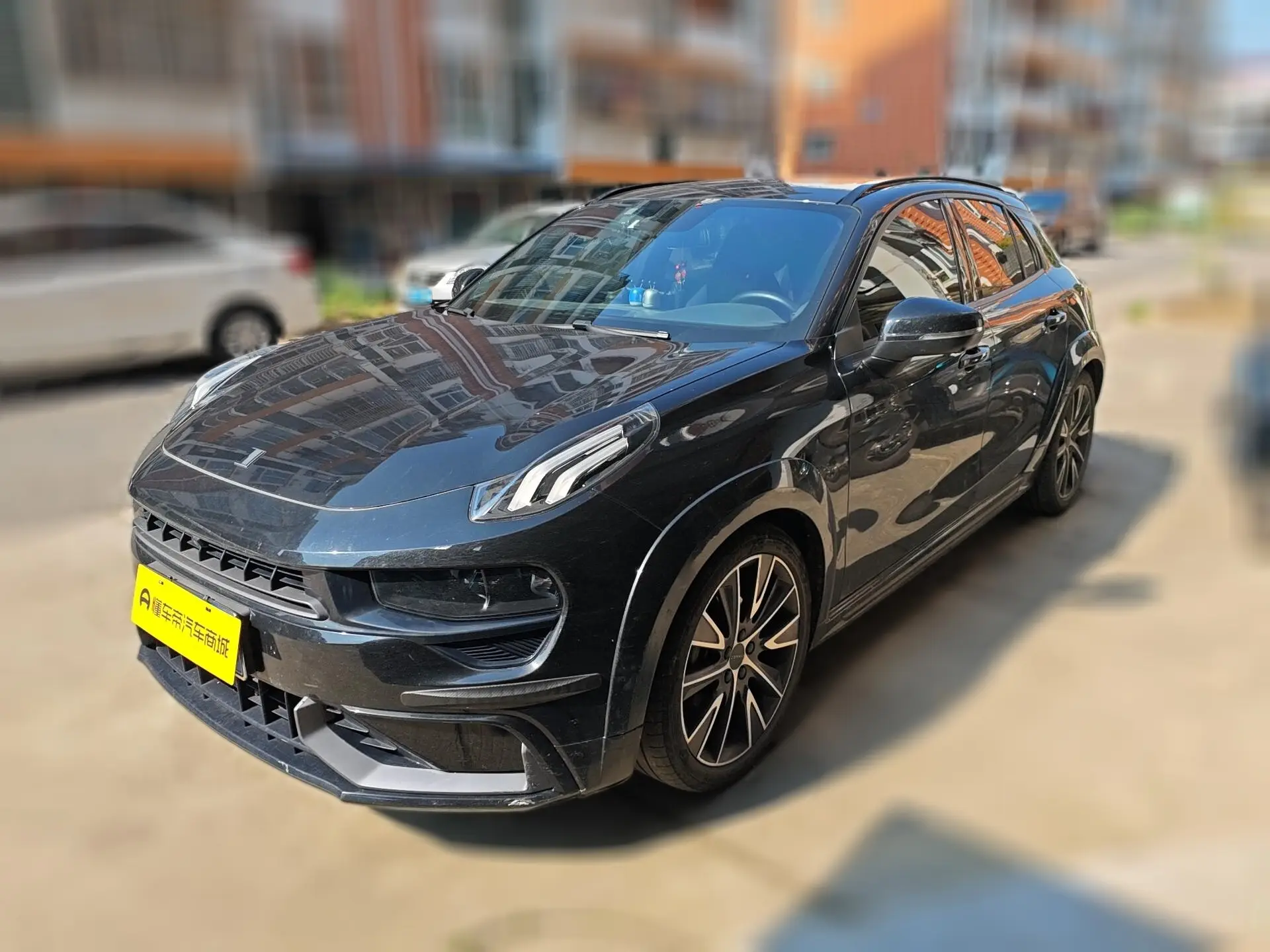 Lynk & Co 02 Hatchback