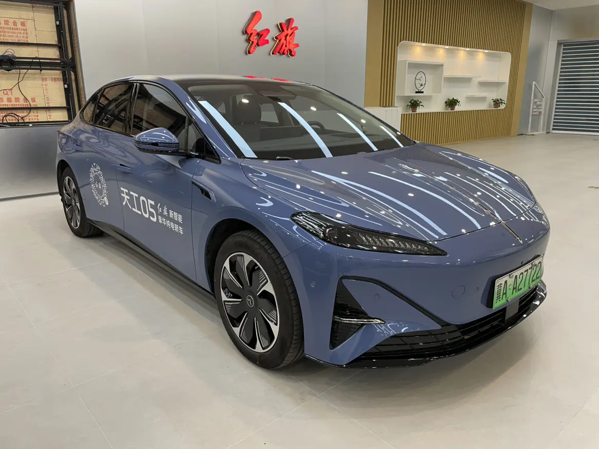 Hongqi Red Flag Tiangong 05