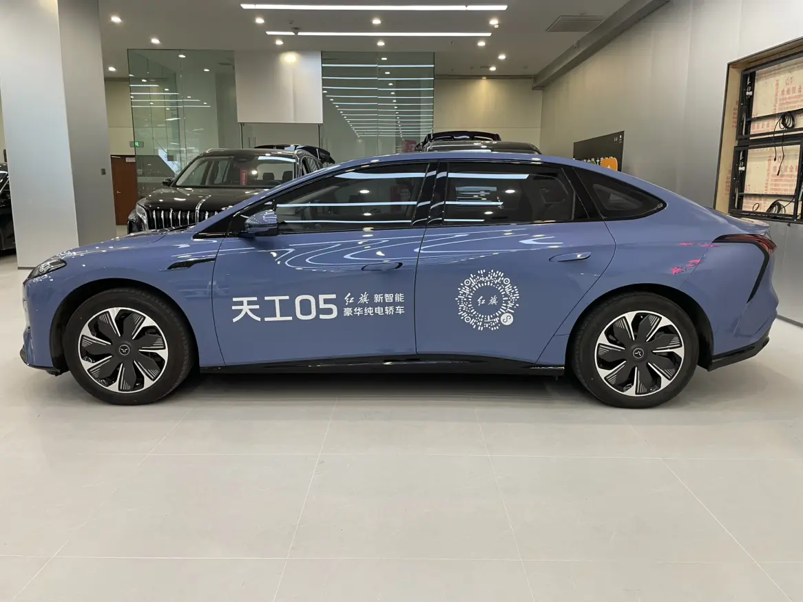 Hongqi Red Flag Tiangong 05