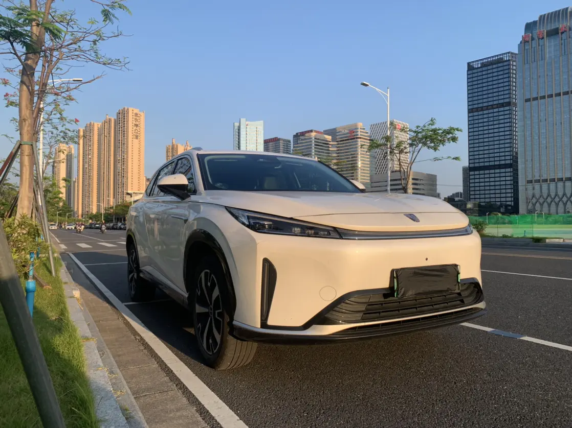 Roewe D5X DMH