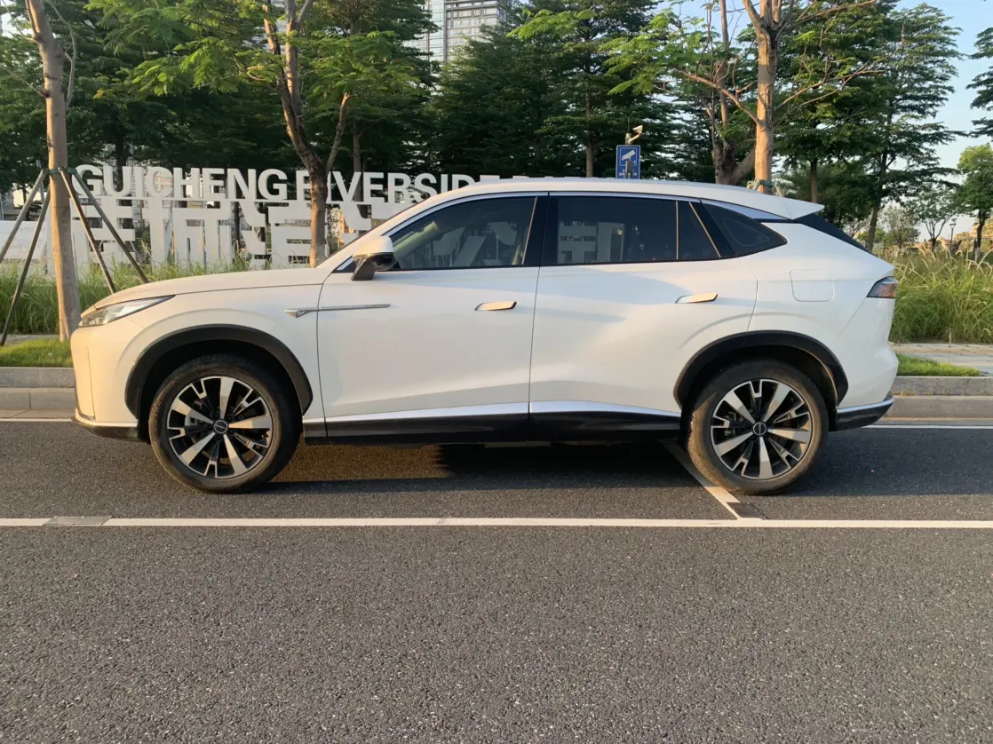 Roewe D5X DMH