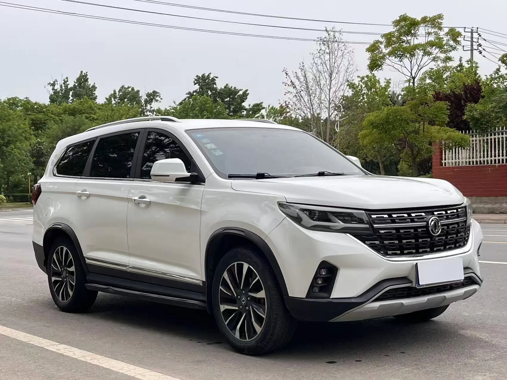 Forthing Fengxing T5L