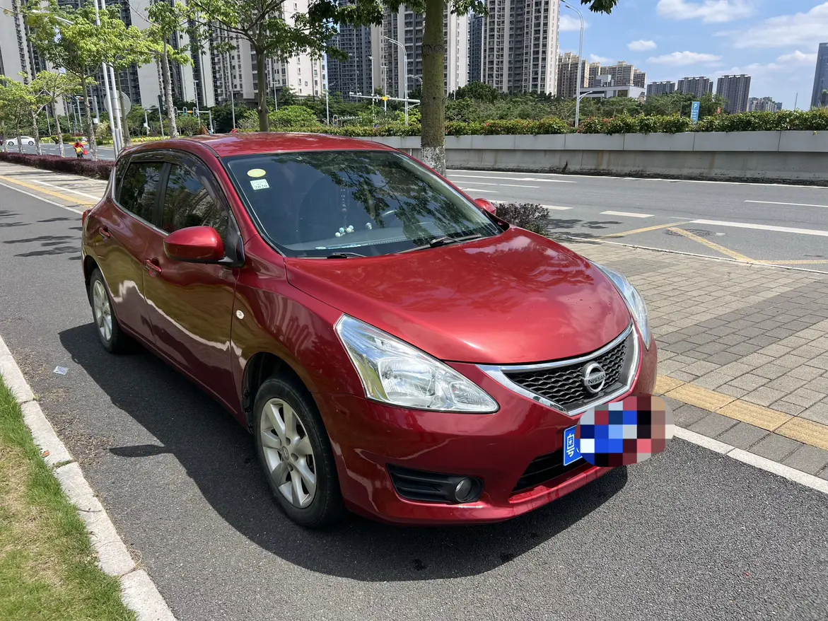 Nissan Tiida