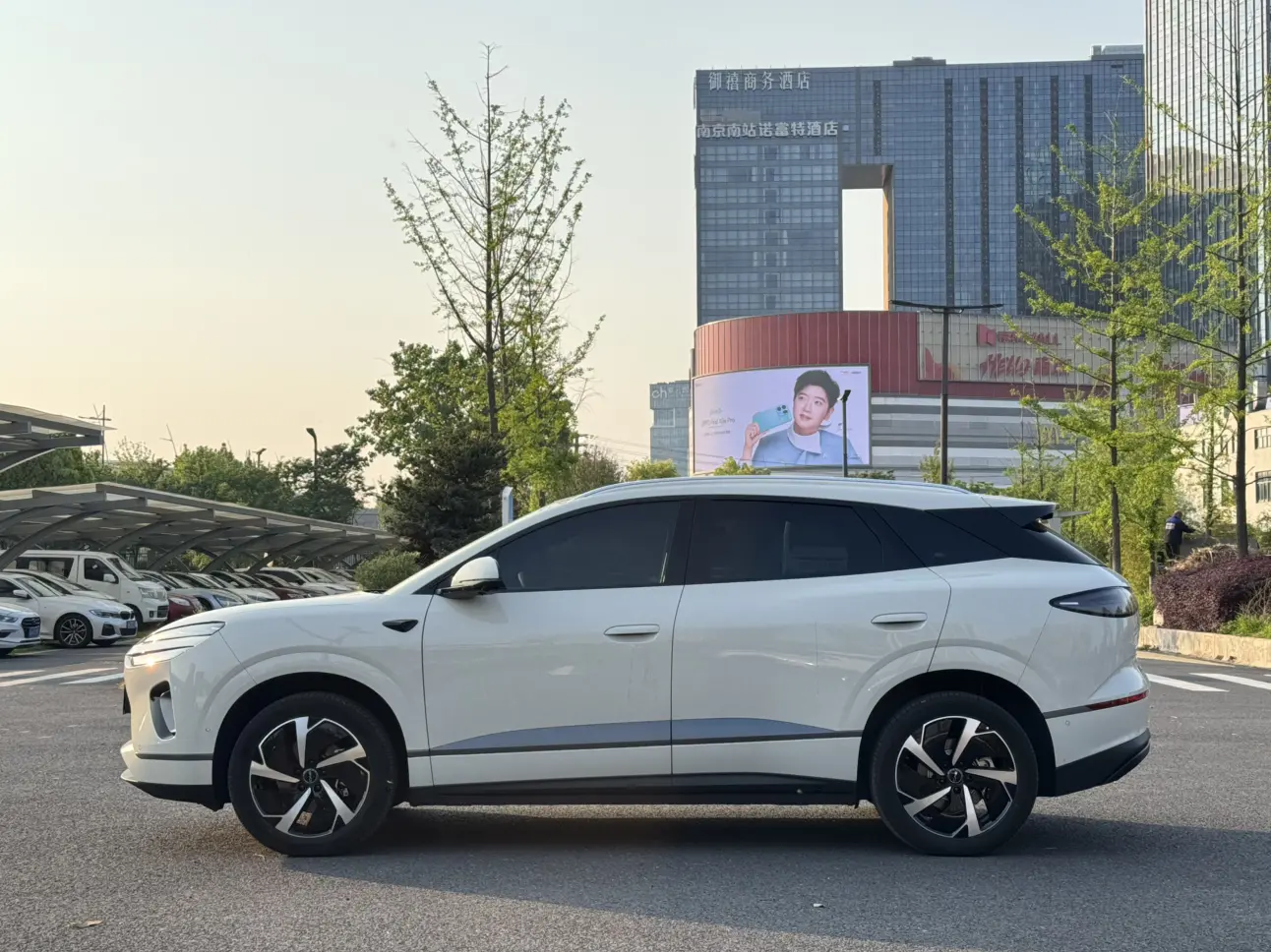 BYD Sea Lion 06EV