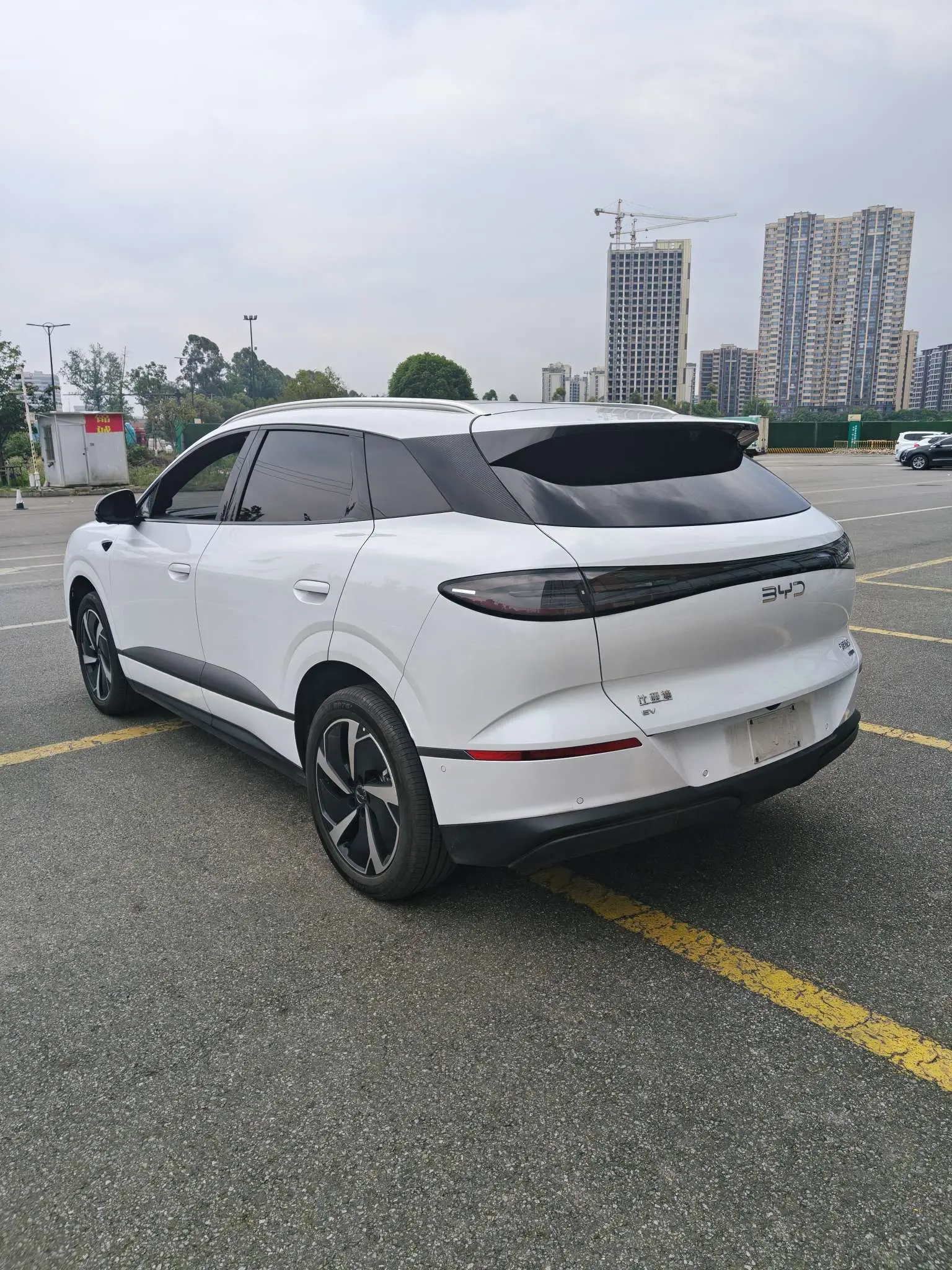 BYD Sea Lion 06EV