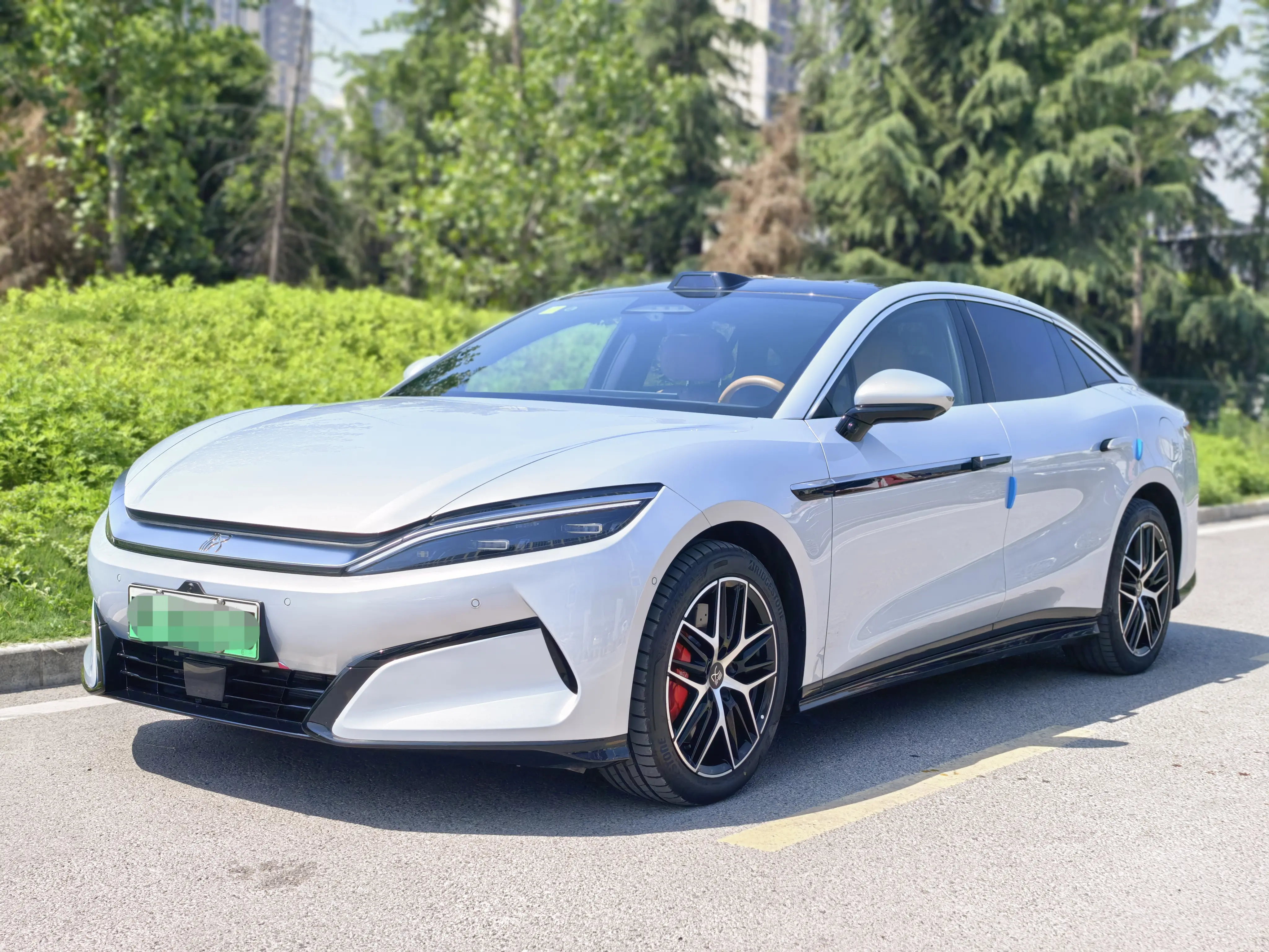 BYD Han L EV