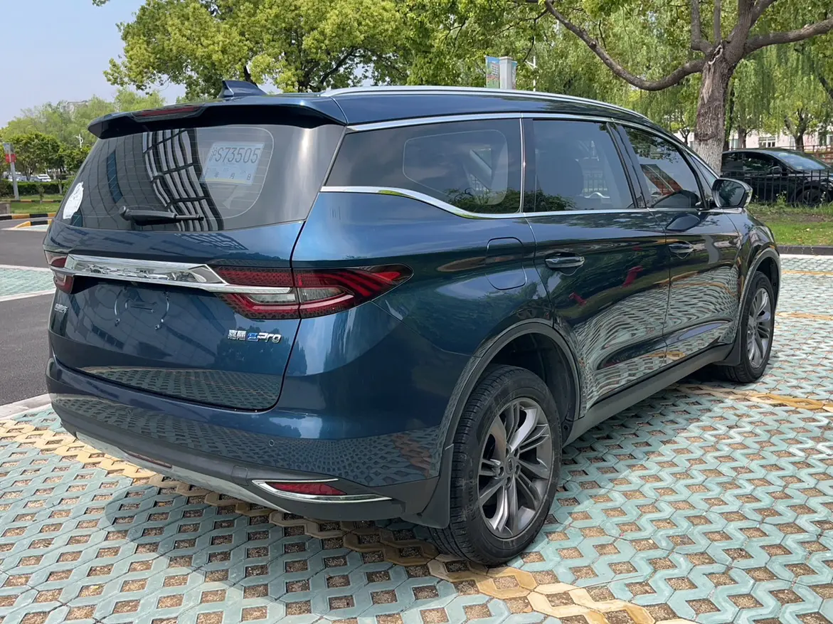 Geely Jiaji PHEV