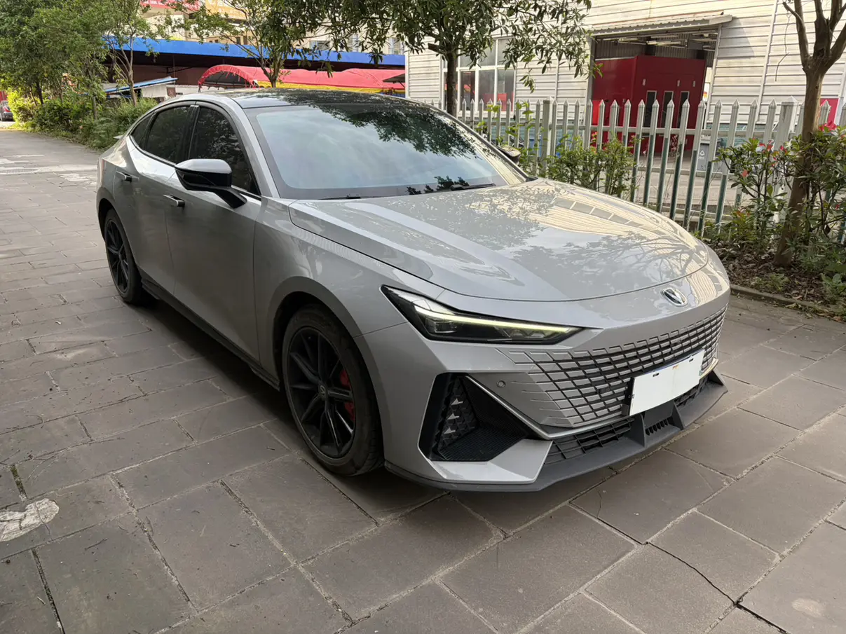 Changan UNI-V