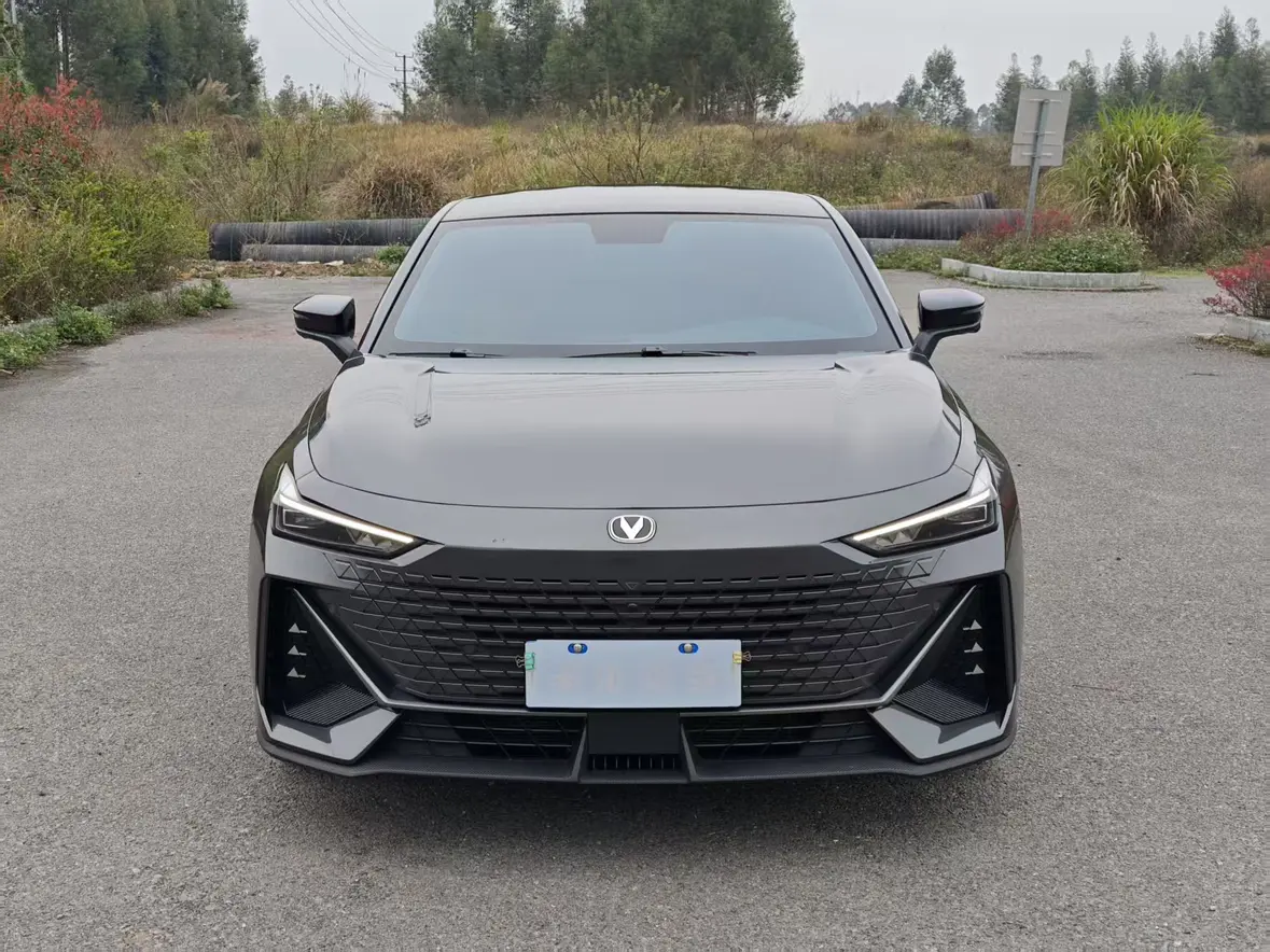 Changan UNI-V