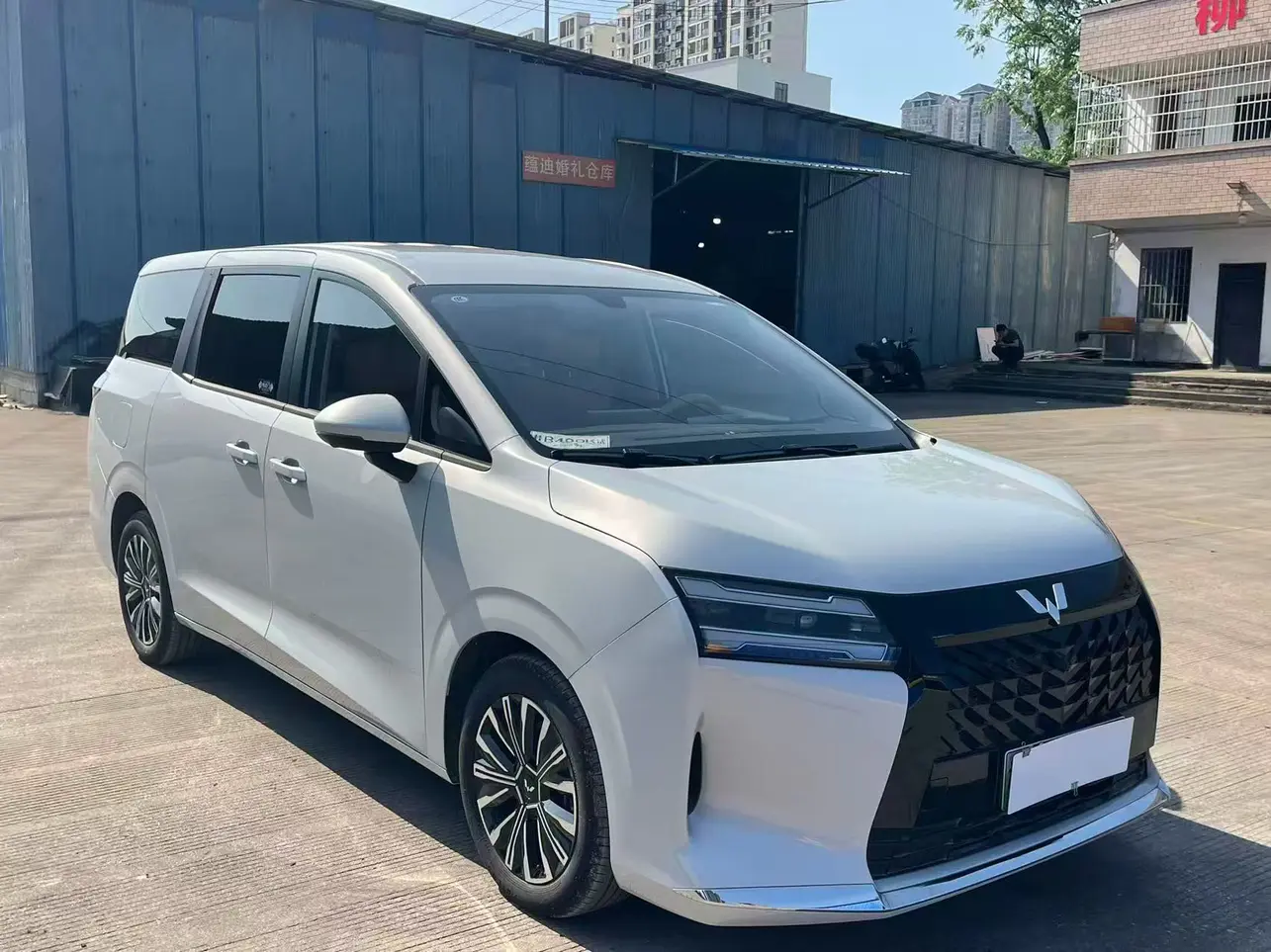 Wuling Starlight 730 PHEV