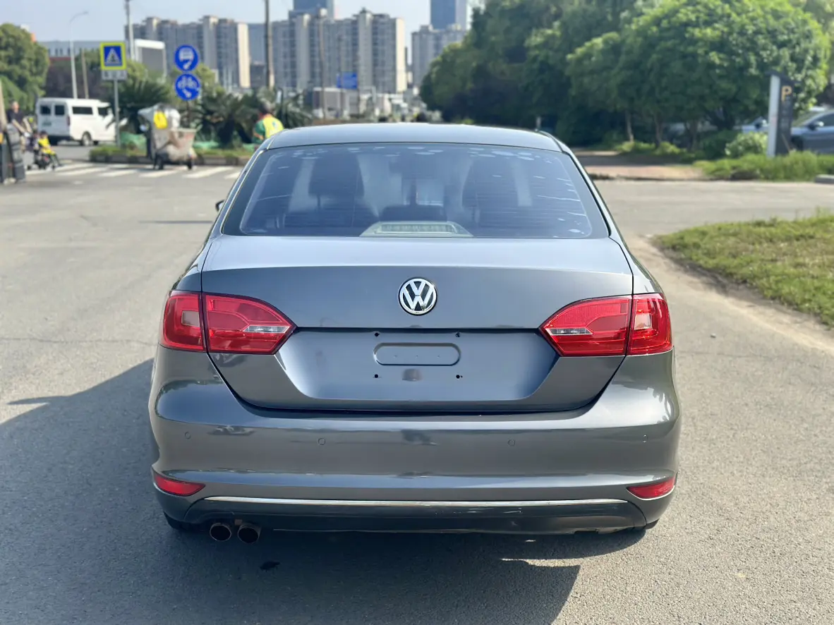 Volkswagen Sagitar