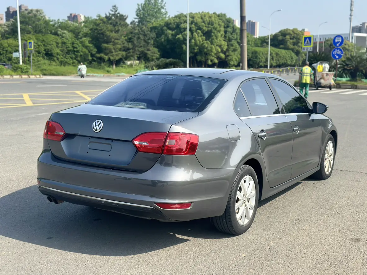 Volkswagen Sagitar