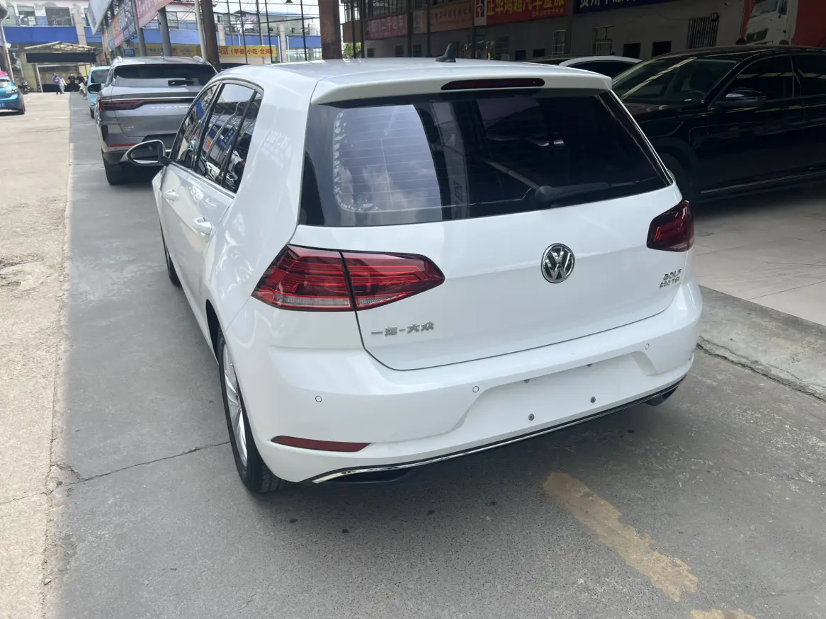 Volkswagen golf