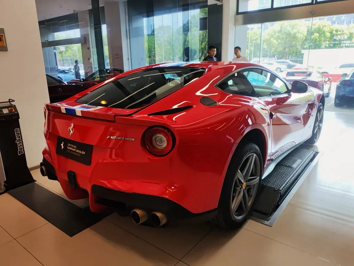 Ferrari F12berlinetta