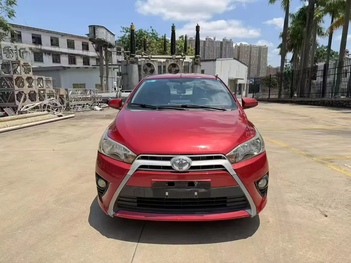Toyota Yaris L