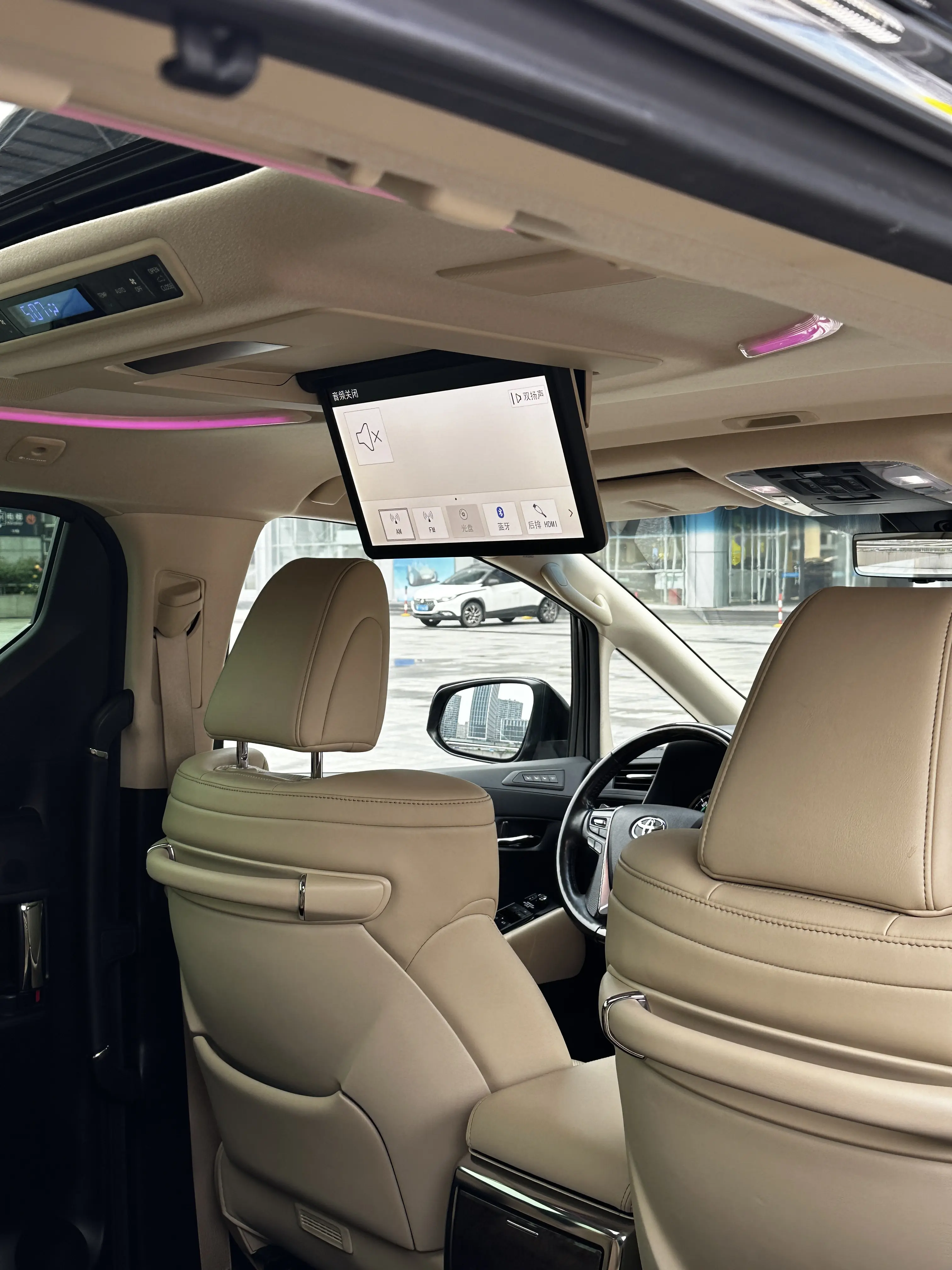 Toyota Crown Wellfire