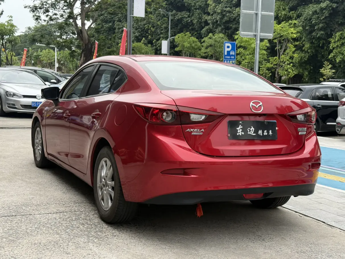 Mazda Axela